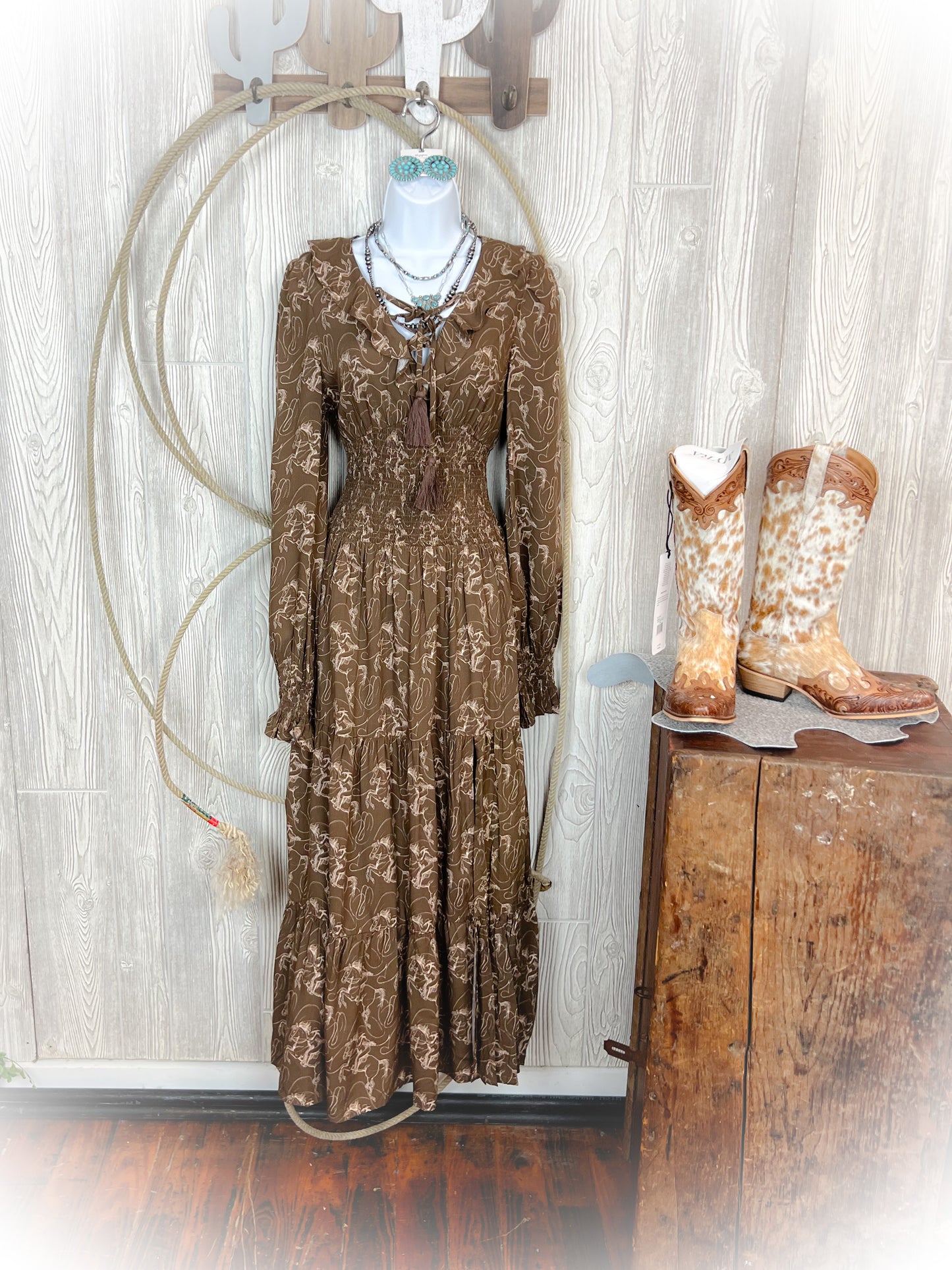 Cowgirl Rider Tiered Western Dress – Brown