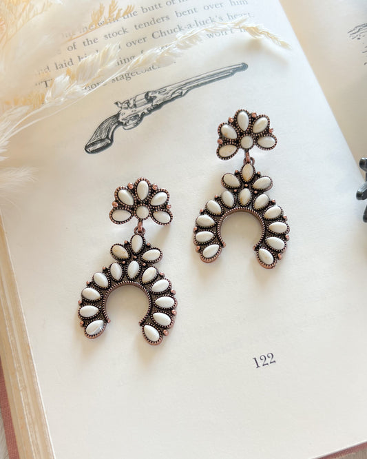 Western Squash Blossom Stud Earrings - Bronze/White