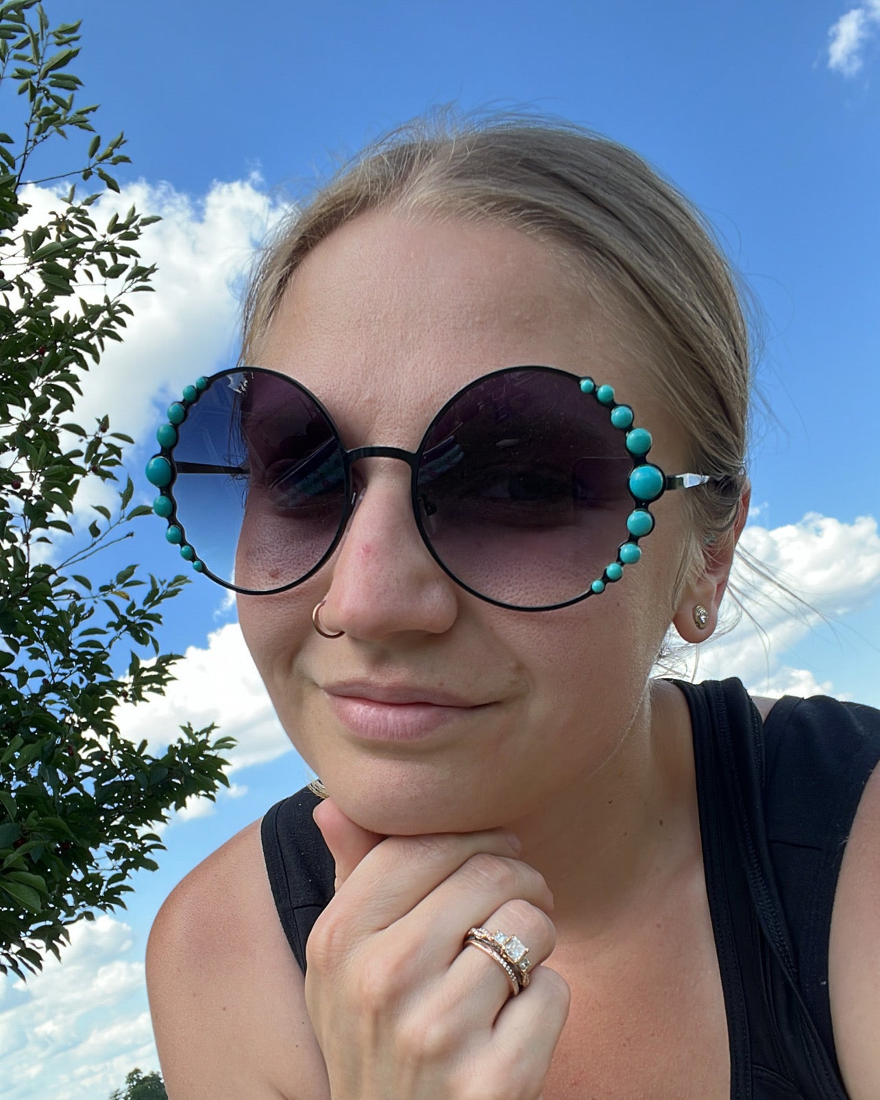 Free-Spirit Western Boho Sunglasses - Turquoise Stones & Oversized Round Black Lenses