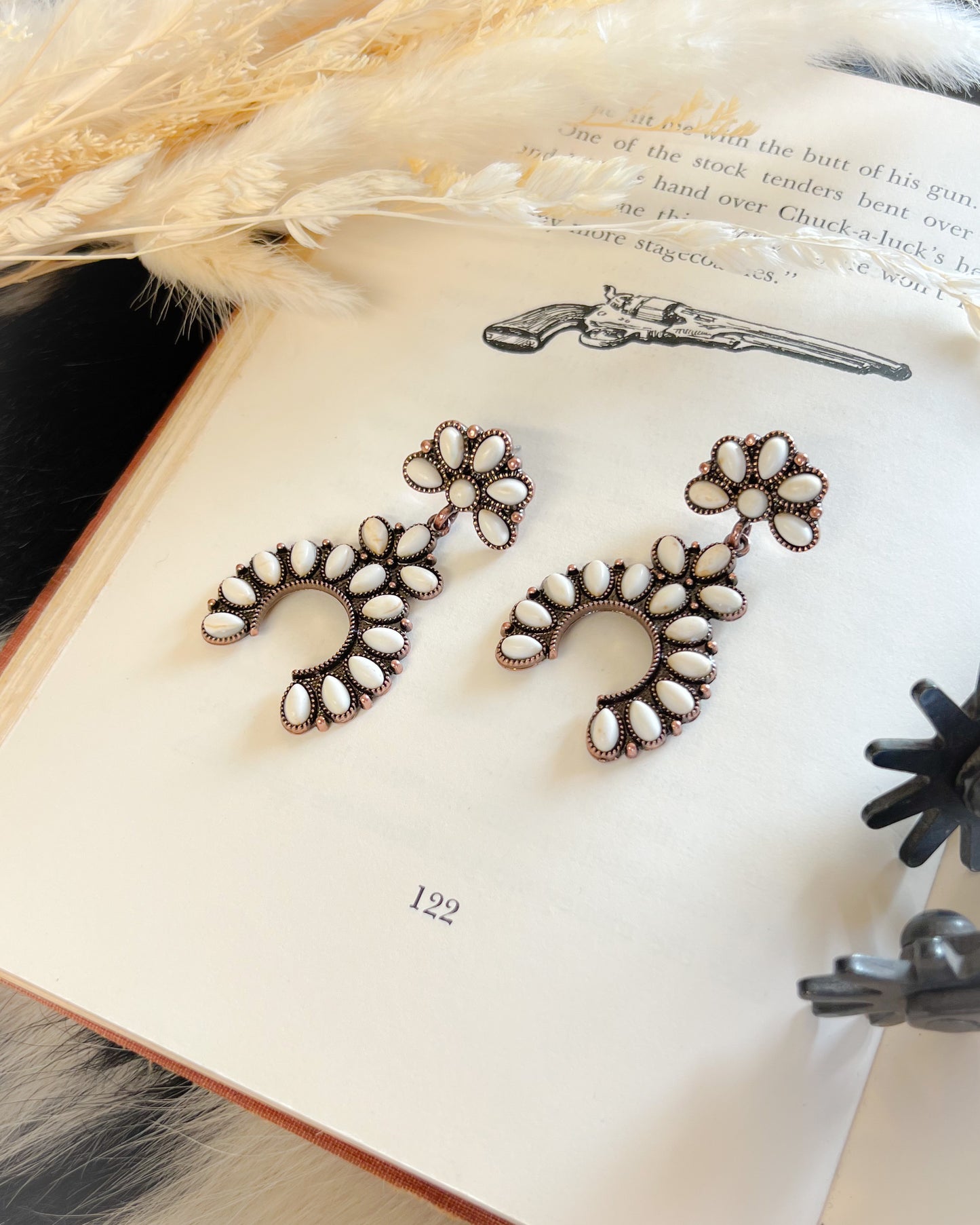 Western Squash Blossom Stud Earrings - Bronze/White