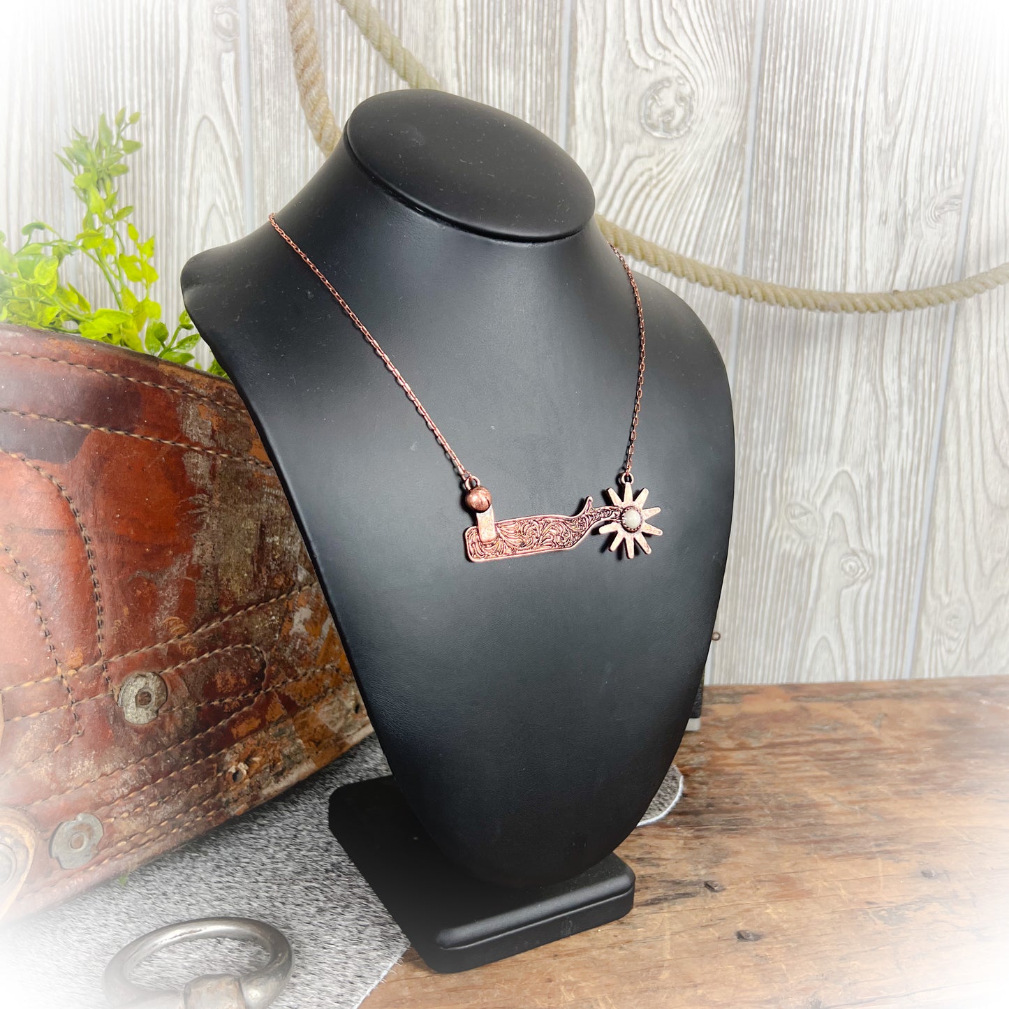 Western Cowboy Spur Necklace - Bronze