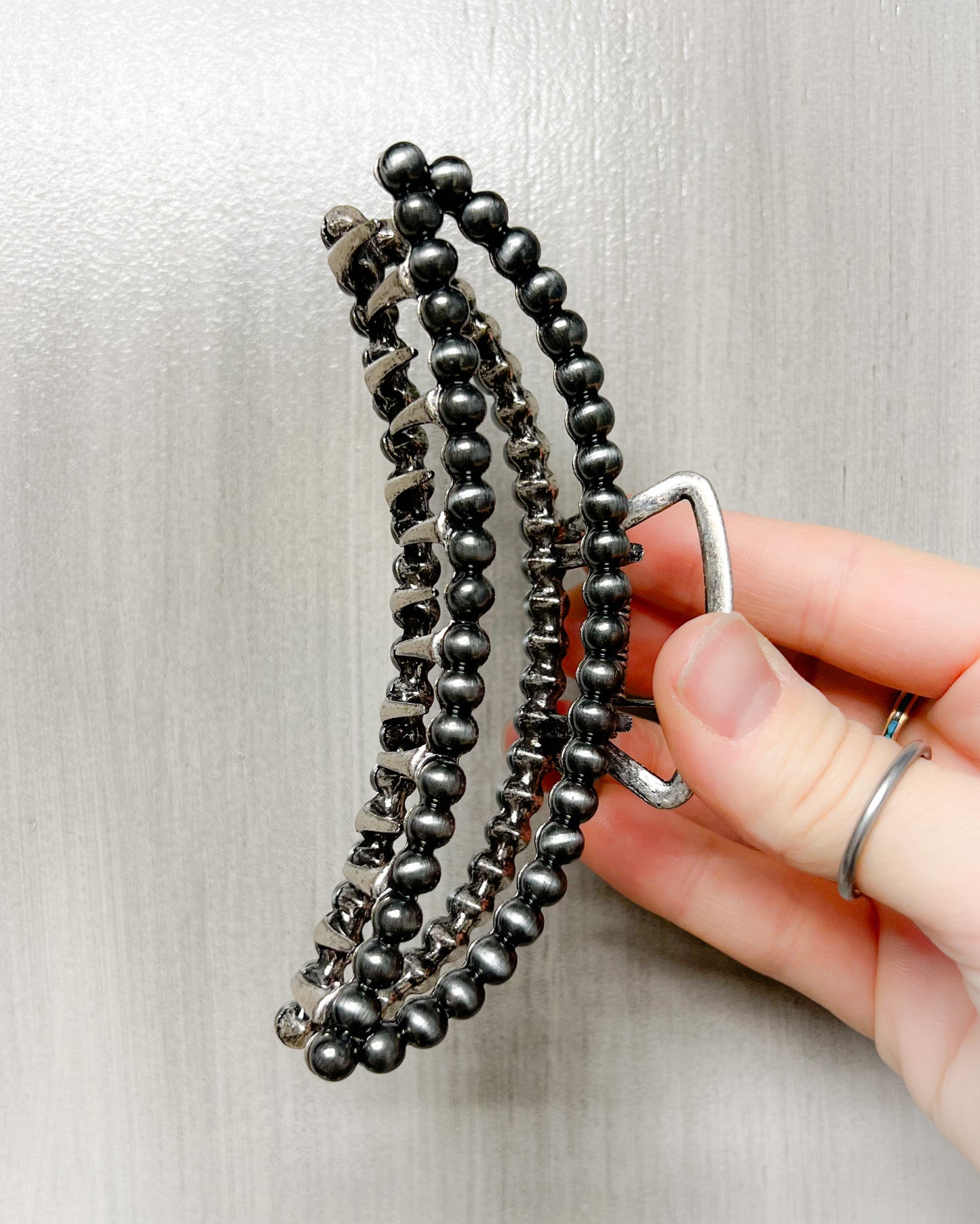 Navajo Style Pearl Claw Clip - Multiple Colors