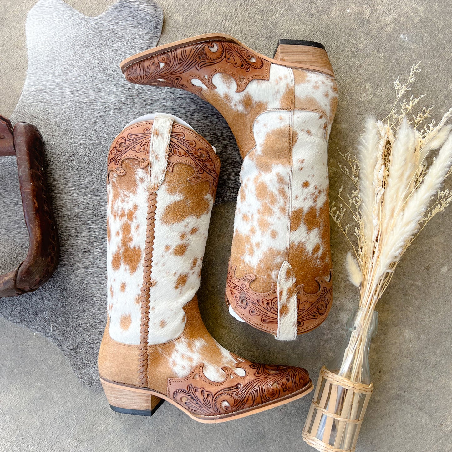 High-Falutin’ Cowgirl Western Cowhide & Tooled Leather Boots - Snip Toe Fashion Boots*