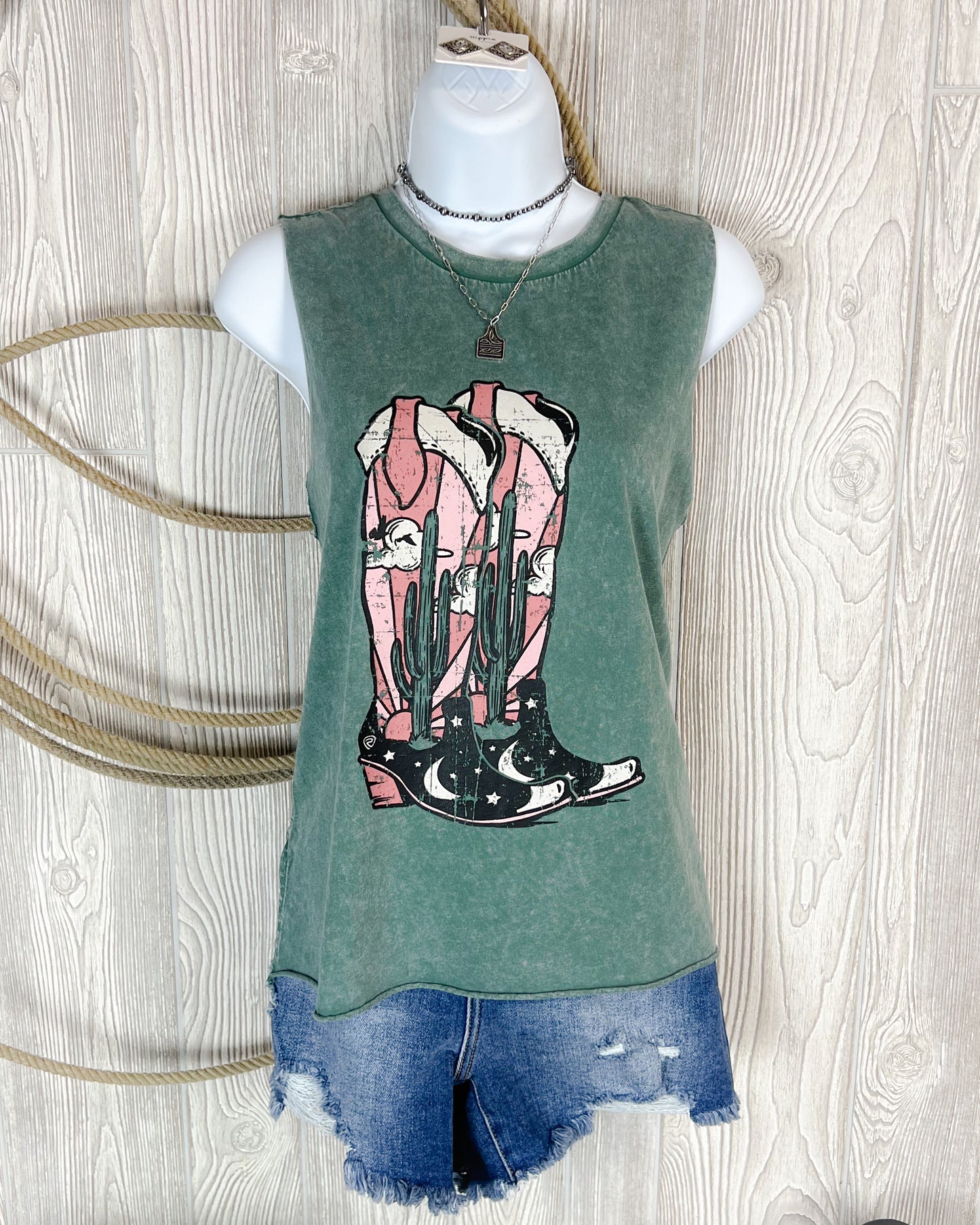 Cactus Boots Cutoff Tank – Mineral Washed Hunter Green
