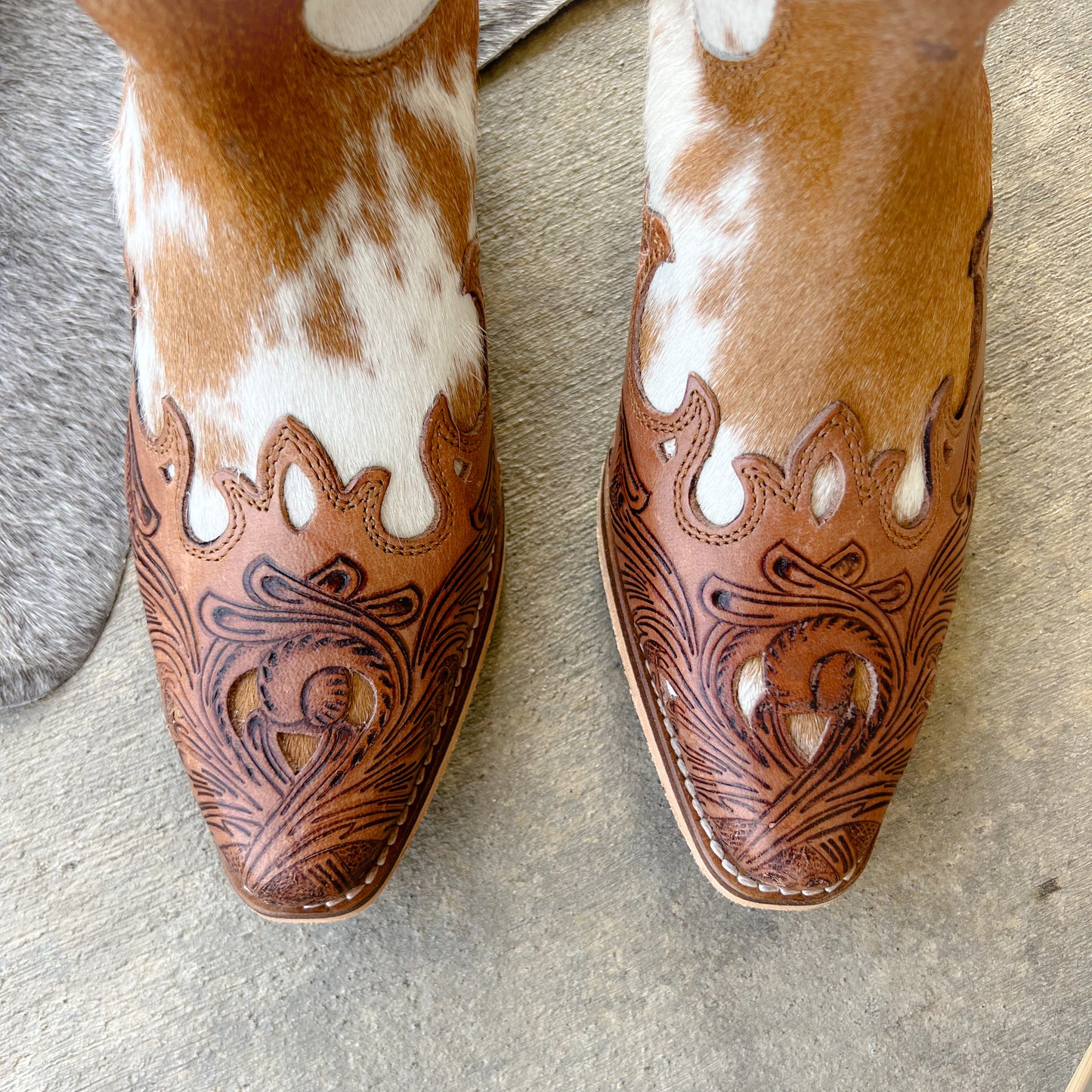 High-Falutin’ Cowgirl Western Cowhide & Tooled Leather Boots - Snip Toe Fashion Boots*