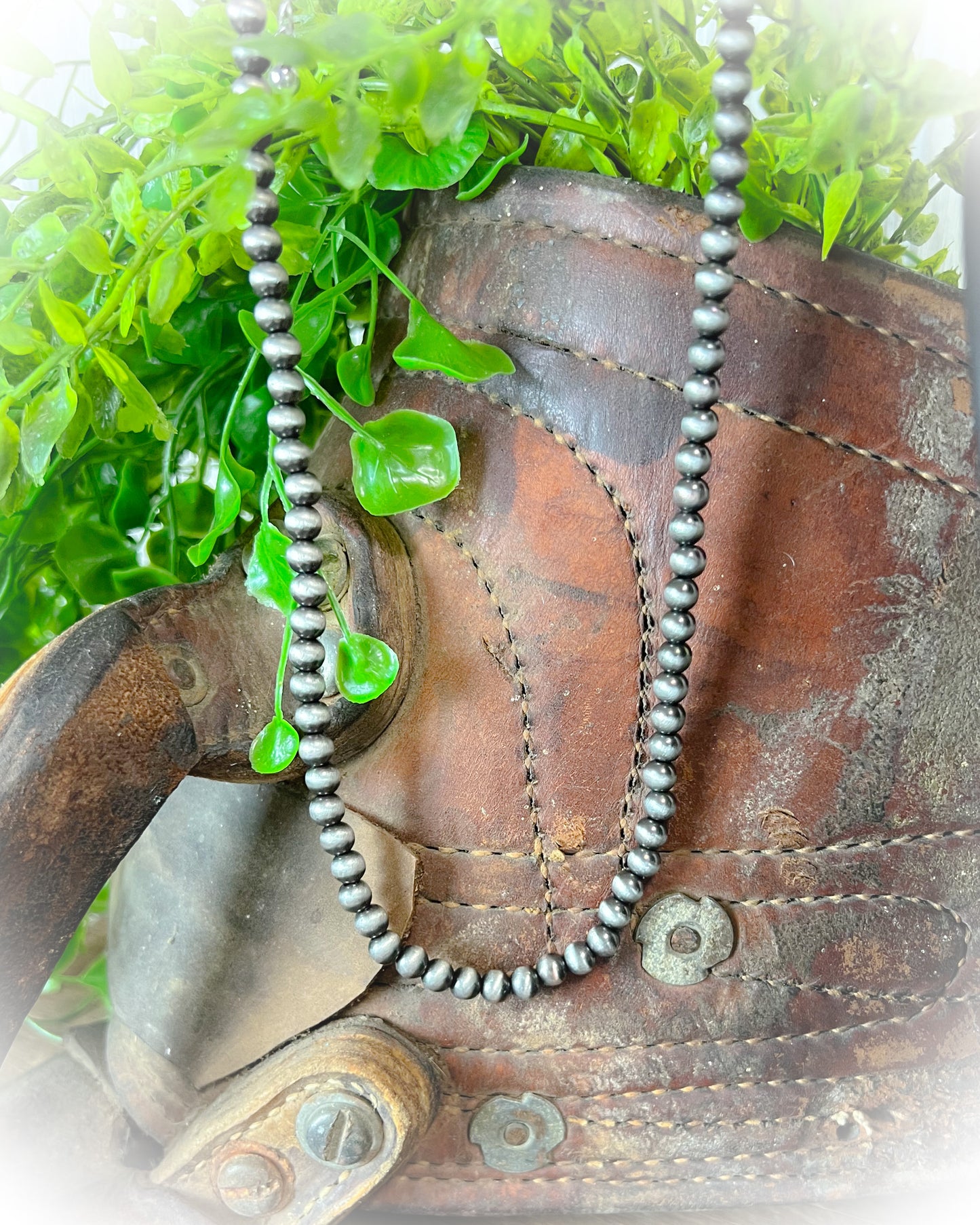 Navajo Style Pearl Choker Necklace - 6mm