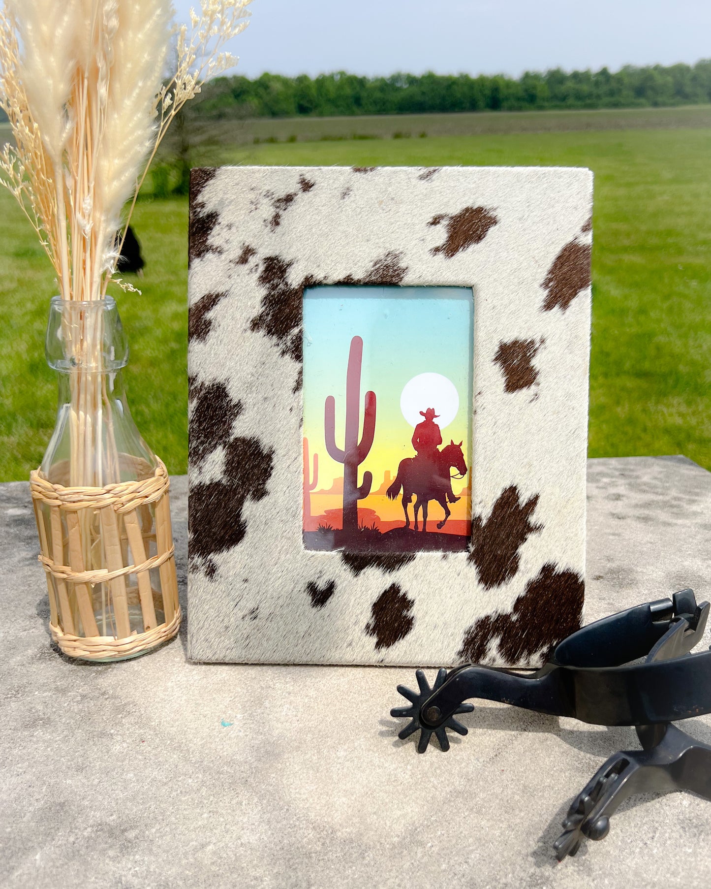 Cowhide Picture Frame - Black & White