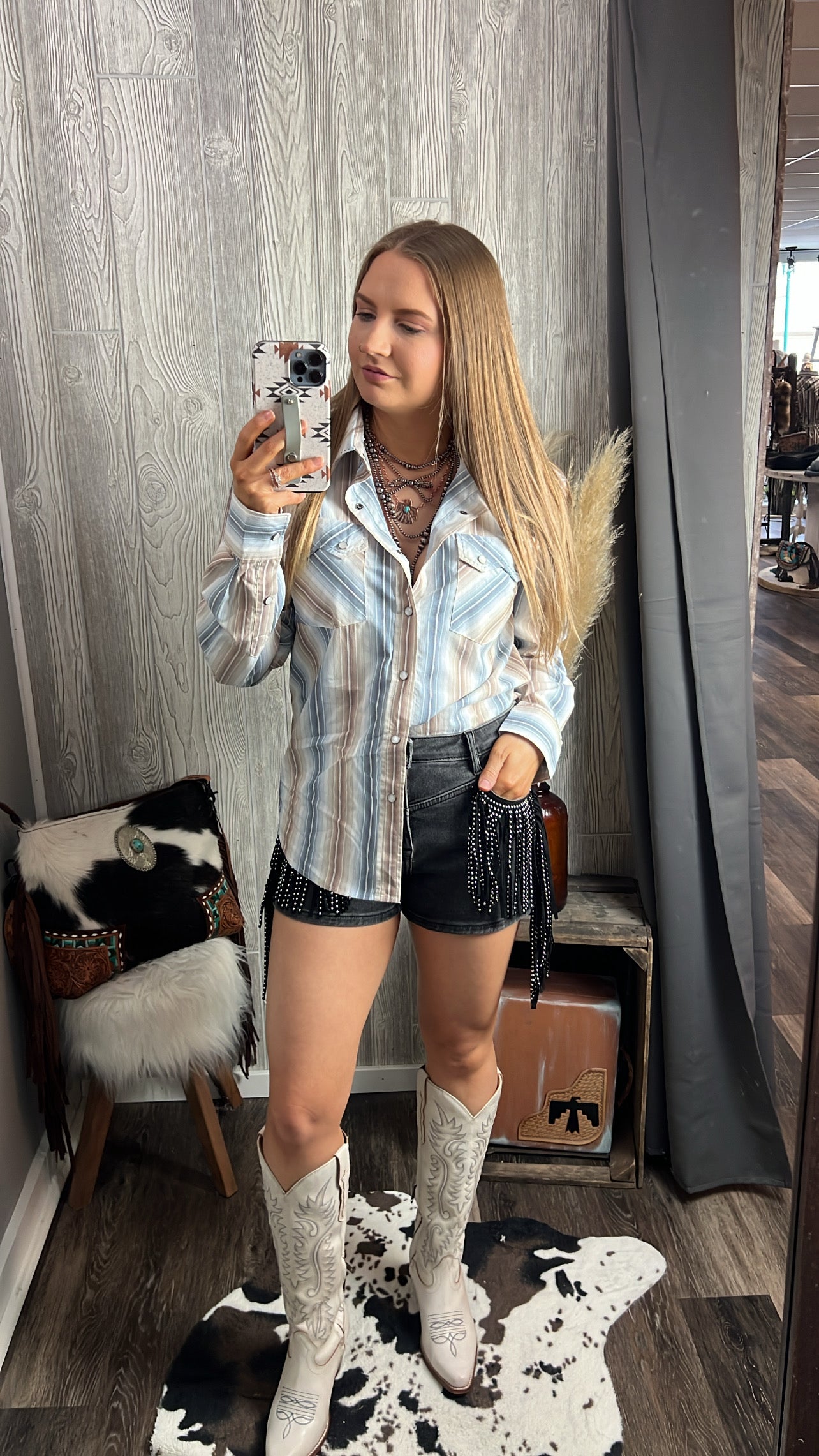 Vintage Style Pearl Snap Punchy Long Sleeve