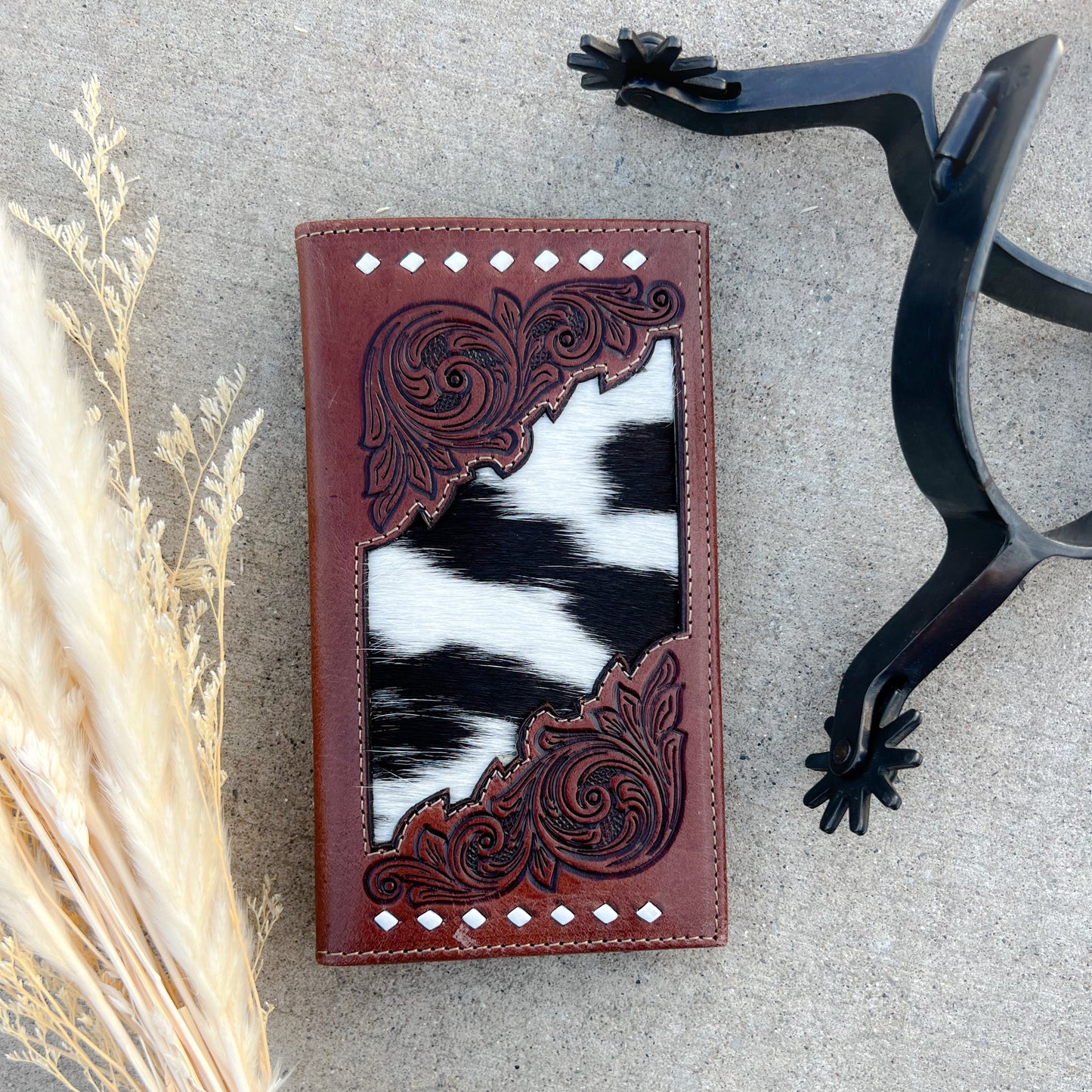 Roy Cowhide & Tooled Leather Men's Rodeo Wallet