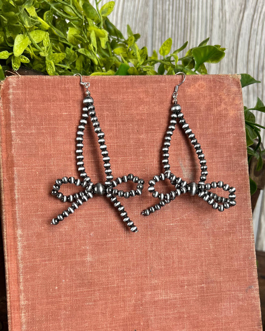 Navajo Style Pearl Bow Earrings - Multiple Colors