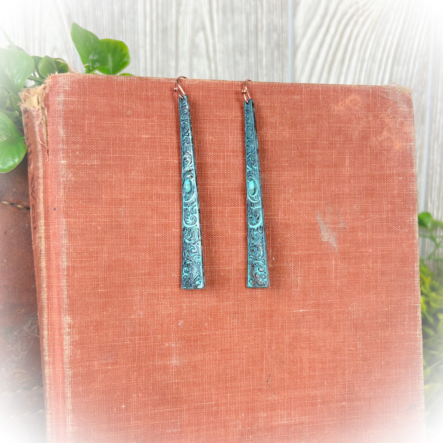 Simple Western Dangle Earrings - Multiple Colors
