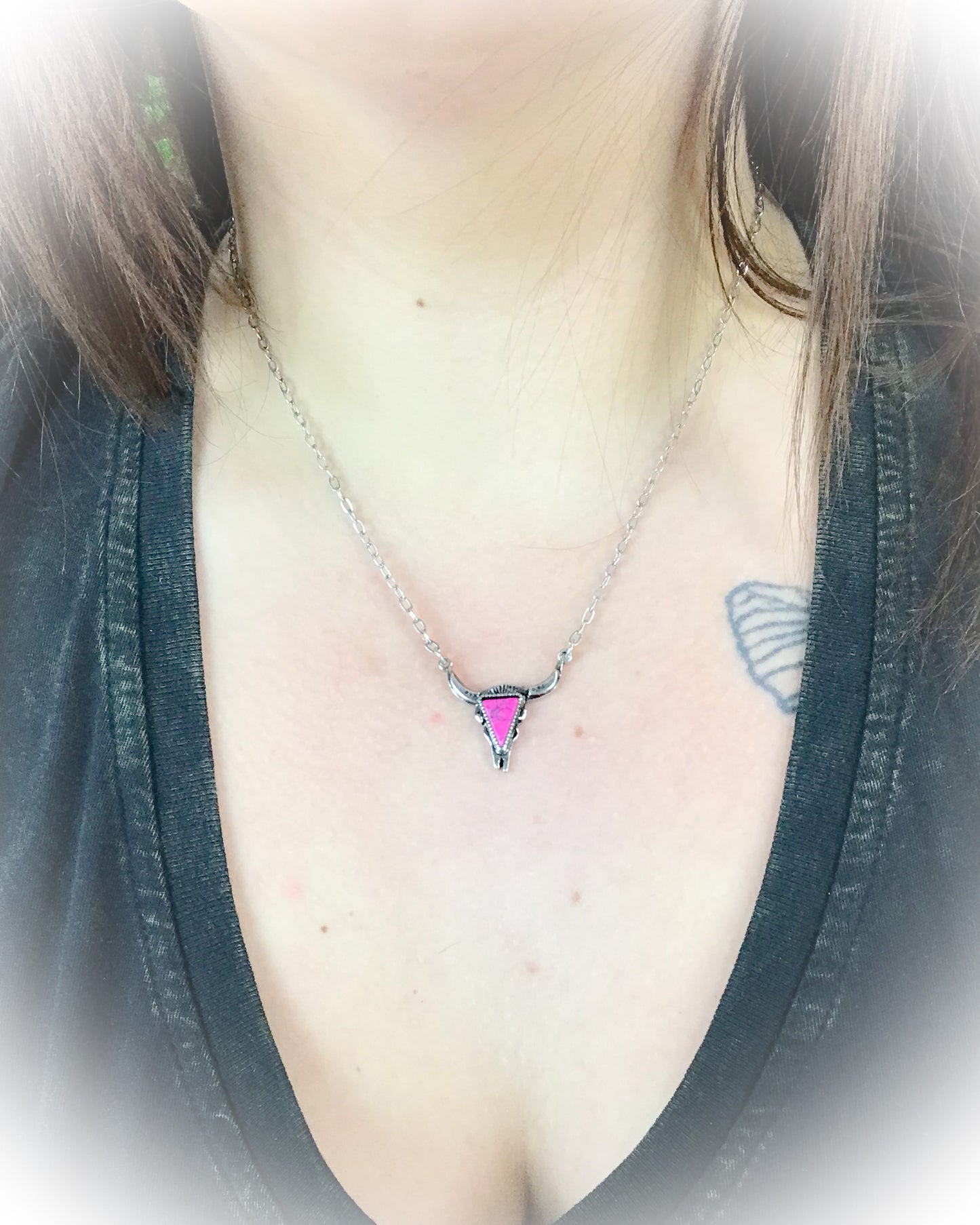 Western Steer Head Necklace - Hot Pink