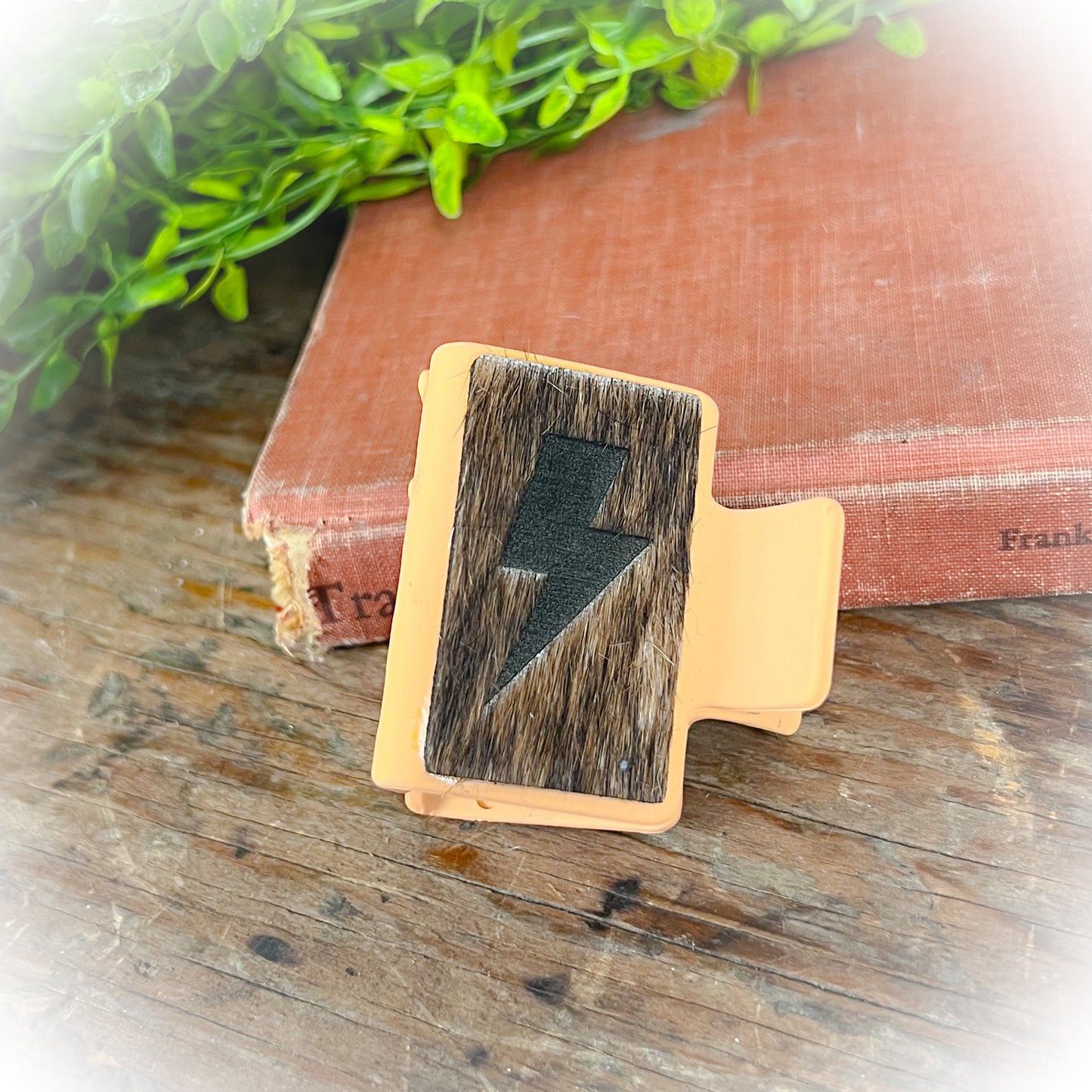 Cactus/Lightning Bolt Western Cowhide Claw Clips