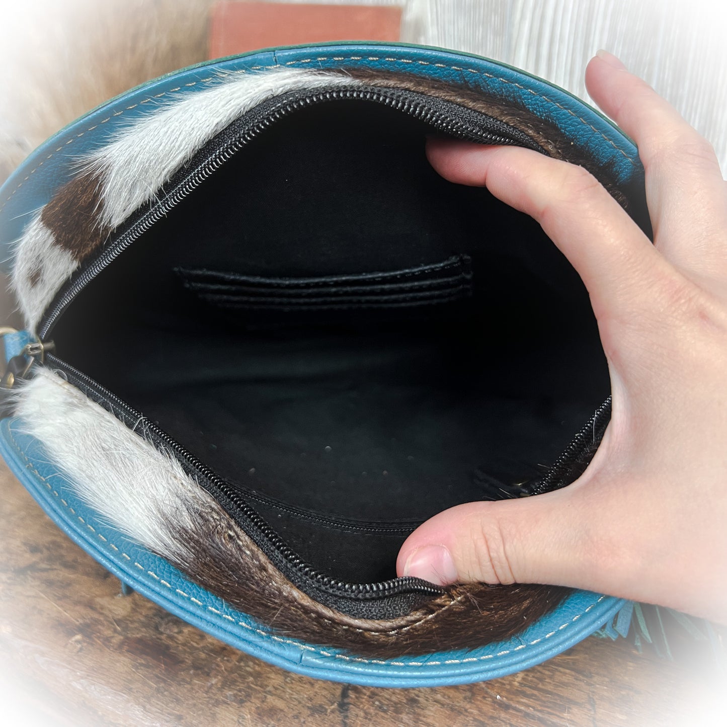 z-Priceless Love Canteen Purse