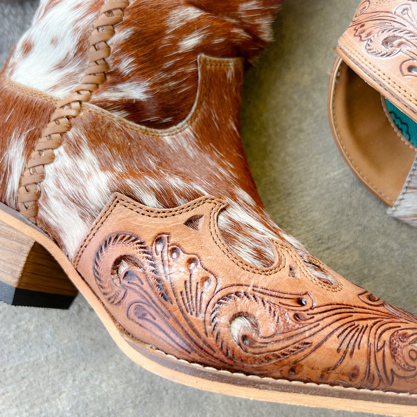 High-Falutin’ Cowgirl Western Cowhide & Tooled Leather Boots - Snip Toe Fashion Boots*