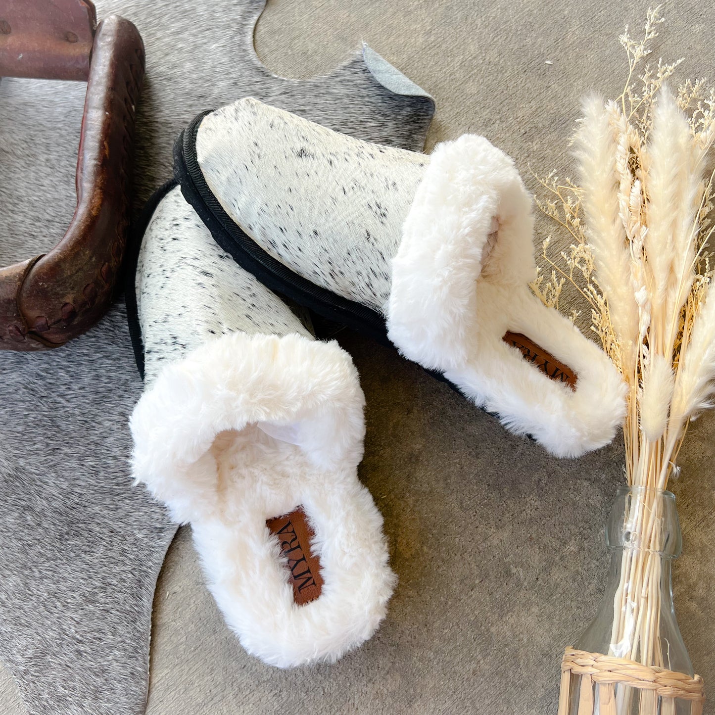 Buckaroo Cowgirl Western Cowhide Slippers - Slip-On*