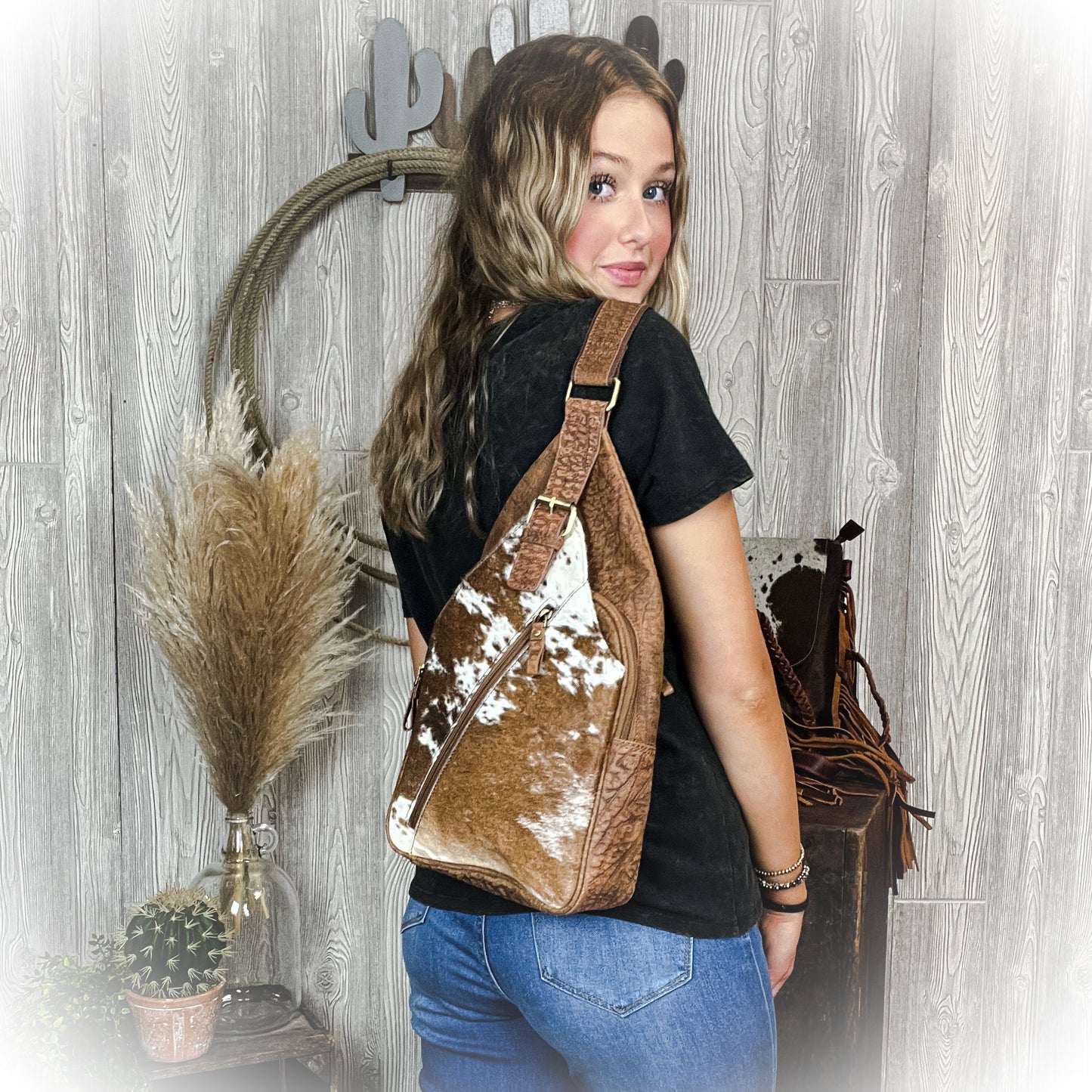 Sierra Falls Sling Bag