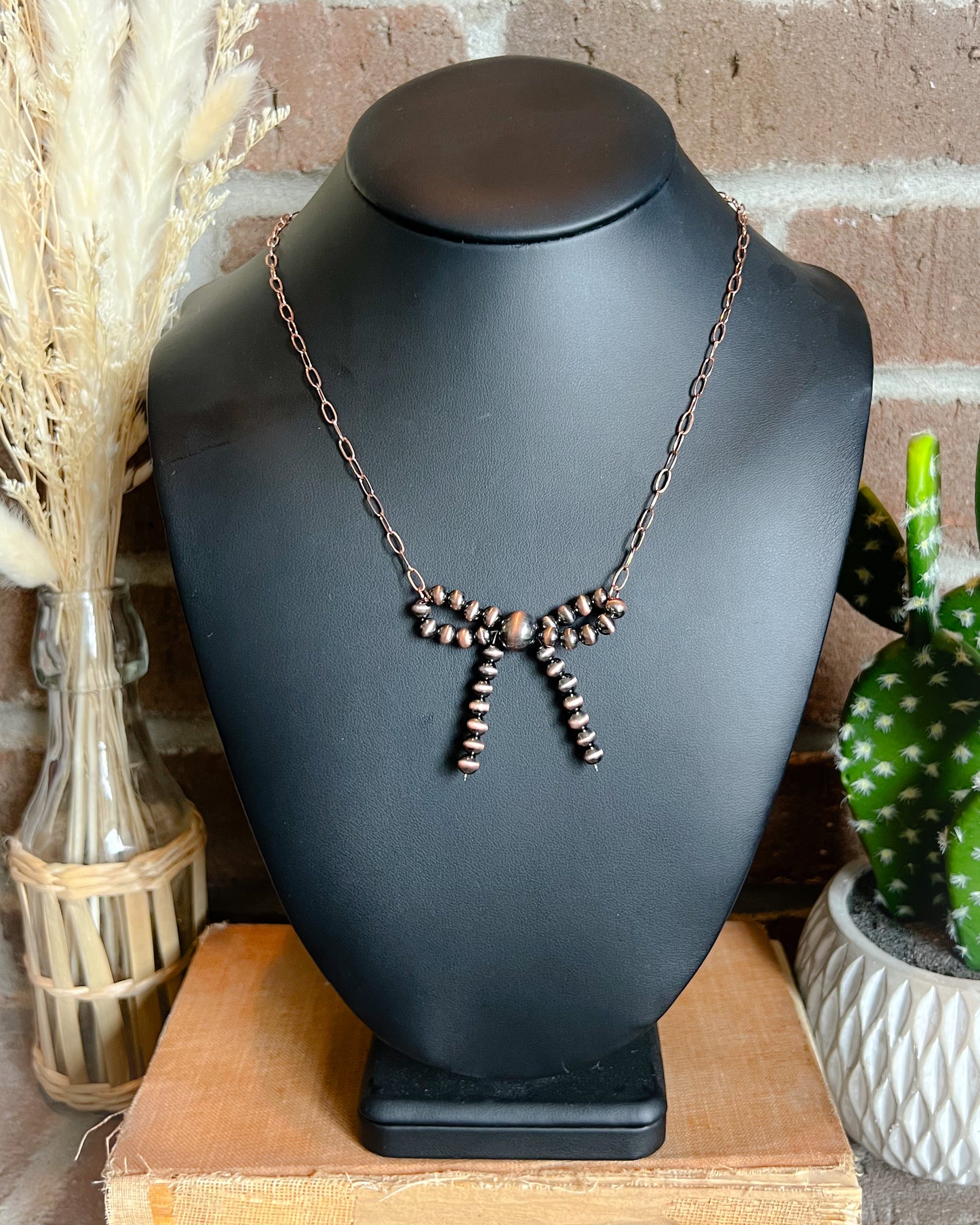 Western Bow Necklace - Bronze