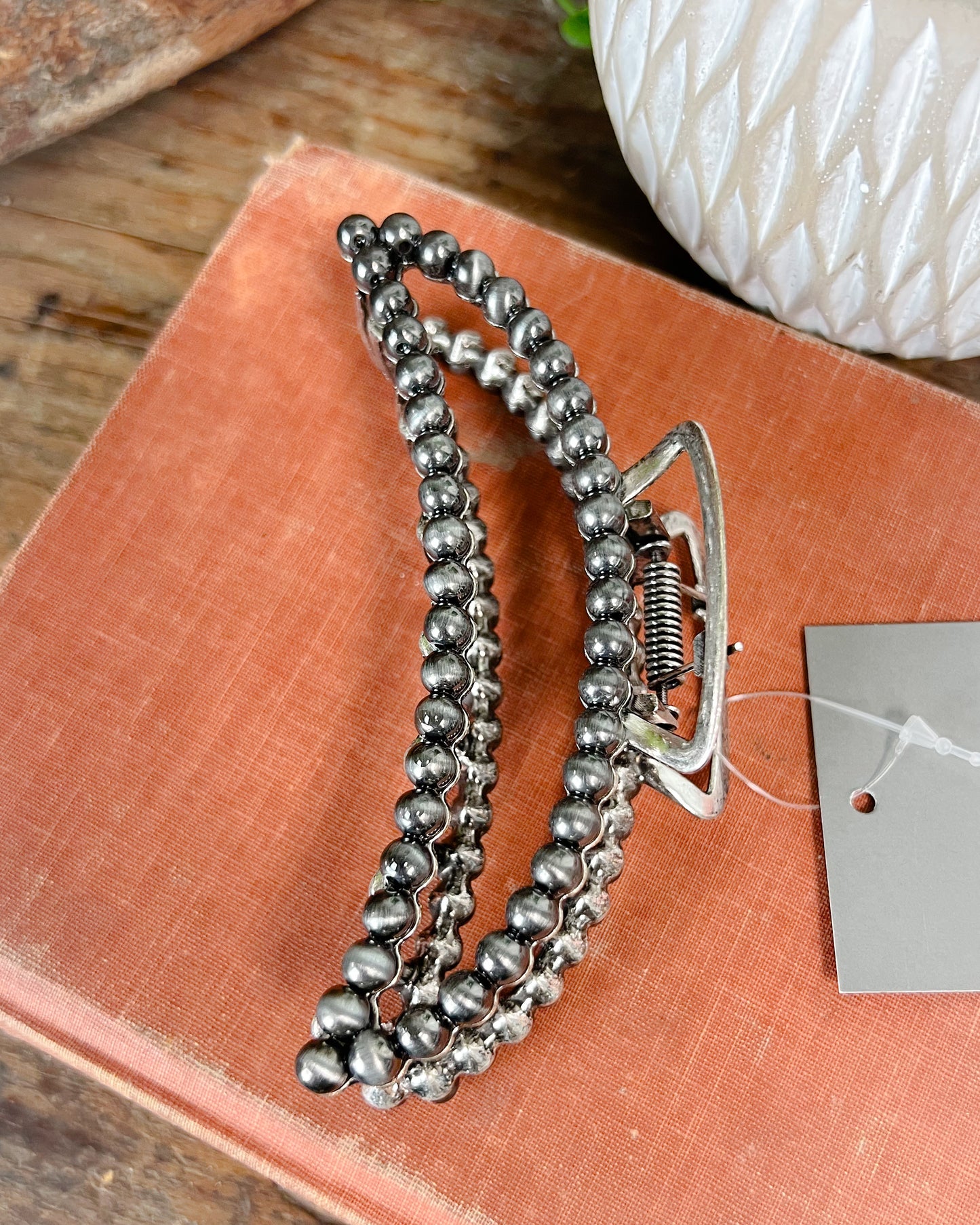 Navajo Style Pearl Claw Clip - Multiple Colors