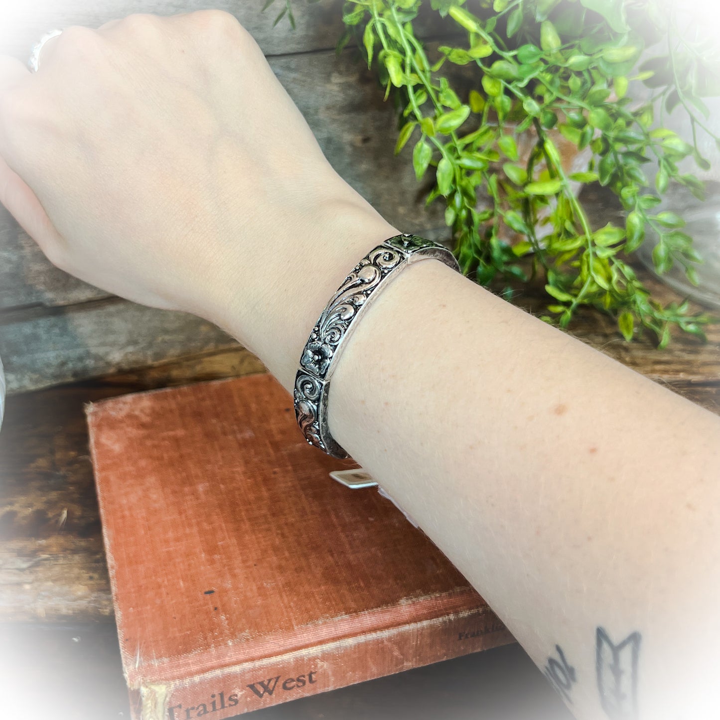 Western Engraved Stretch Bracelet