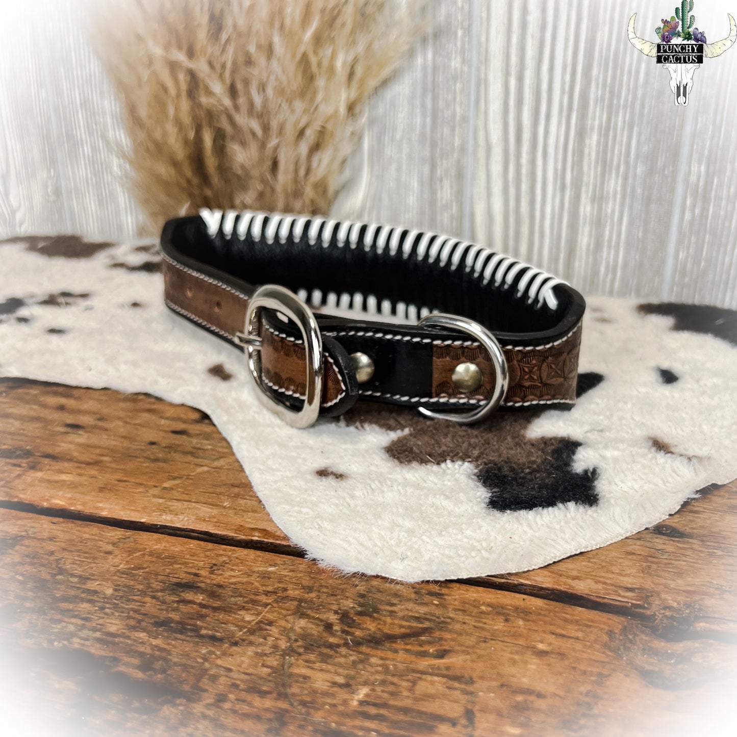Oxy Daisy Leather Dog Collar