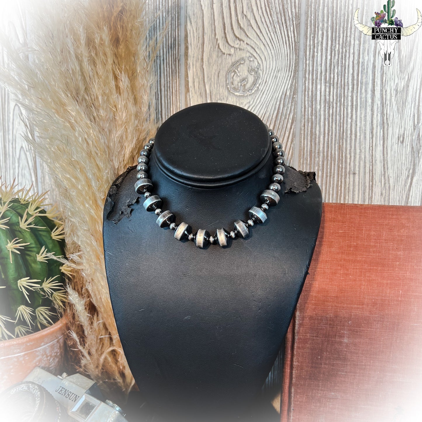 z-Be Gone Navajo Pearl Choker Necklace