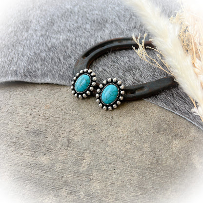 Dani West Oval Everyday Western Stud Earrings