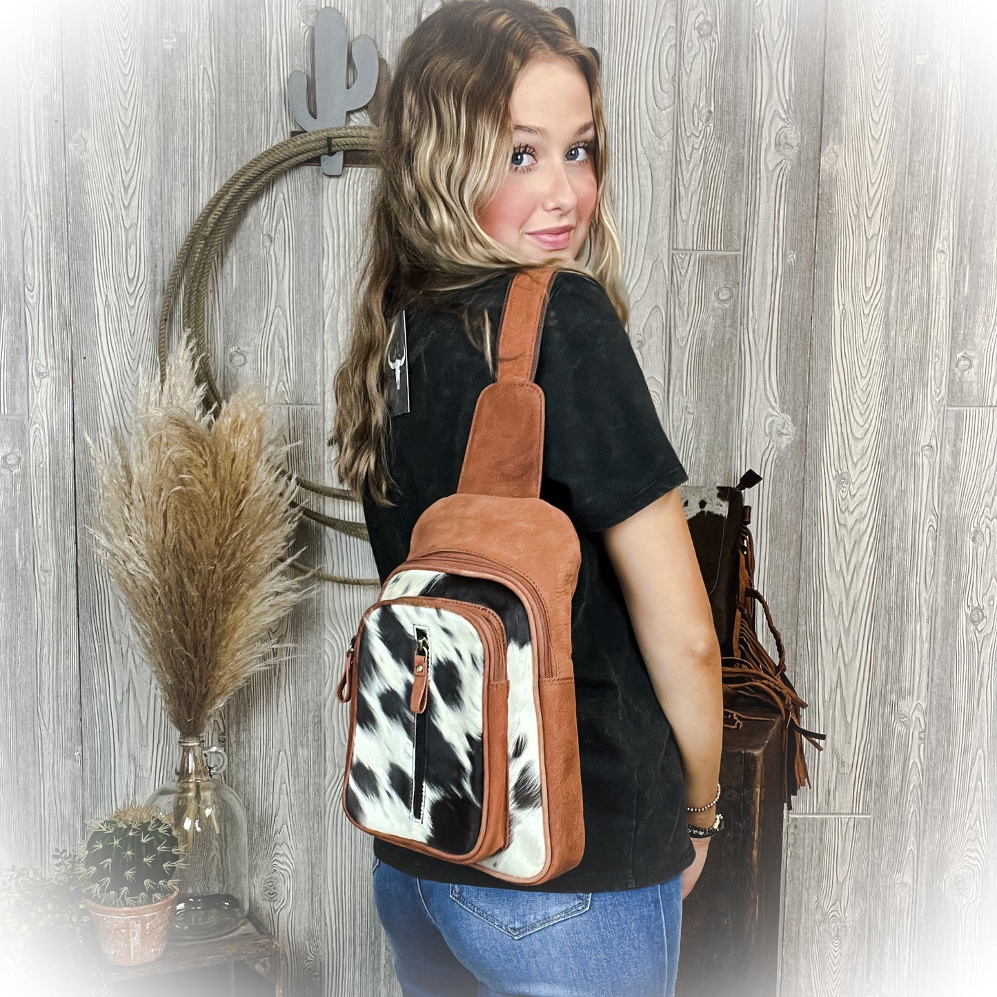 Mountain Bend Sling Bag