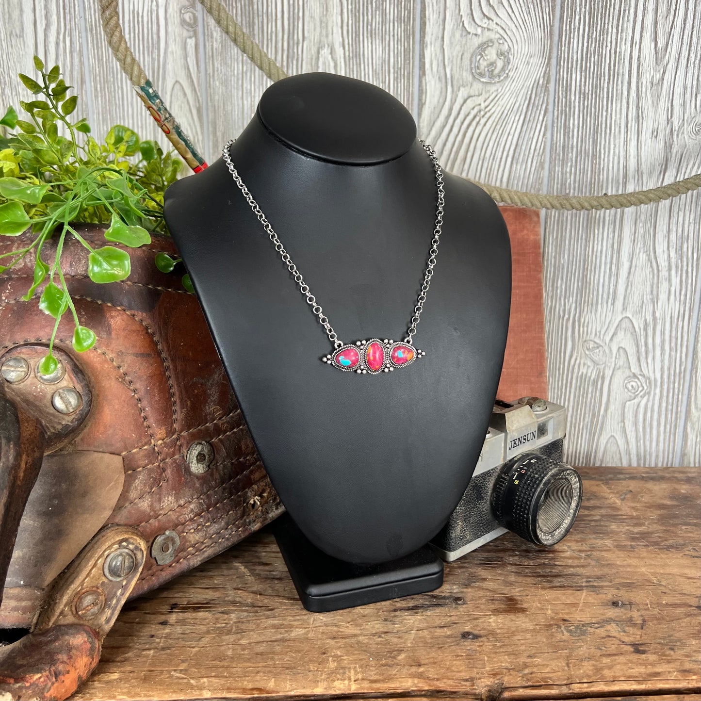 Burn Out West Bar Necklace