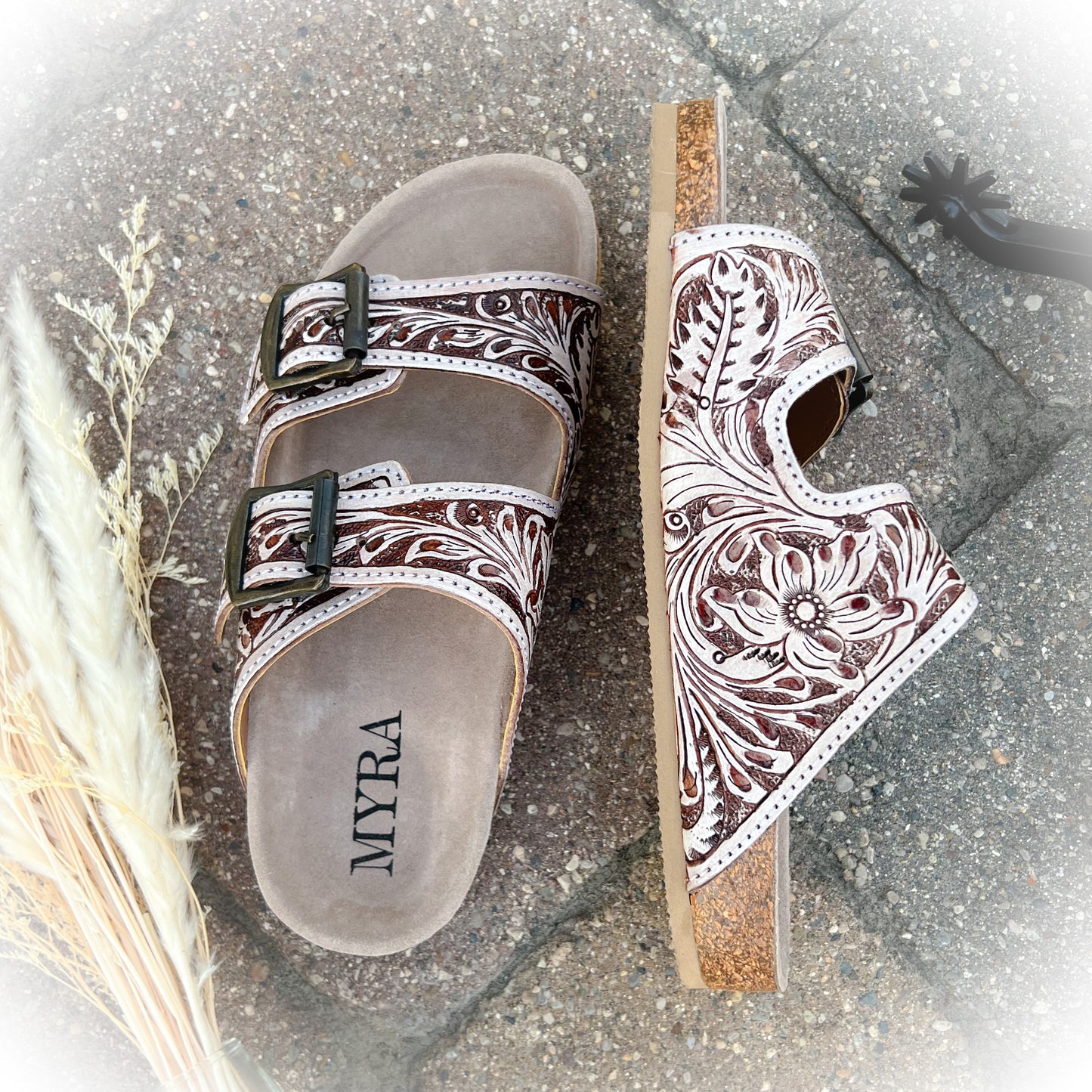 Rodeo Nights Western Tooled Leather Sandal Slides - Brown & White