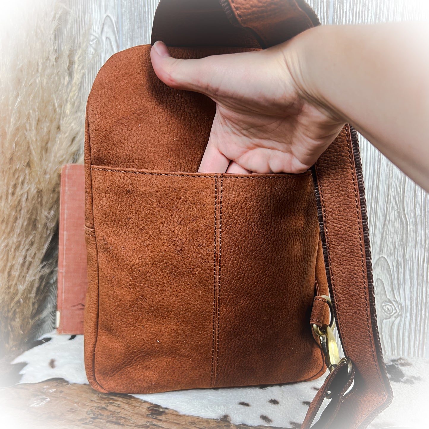 Mountain Bend Sling Bag