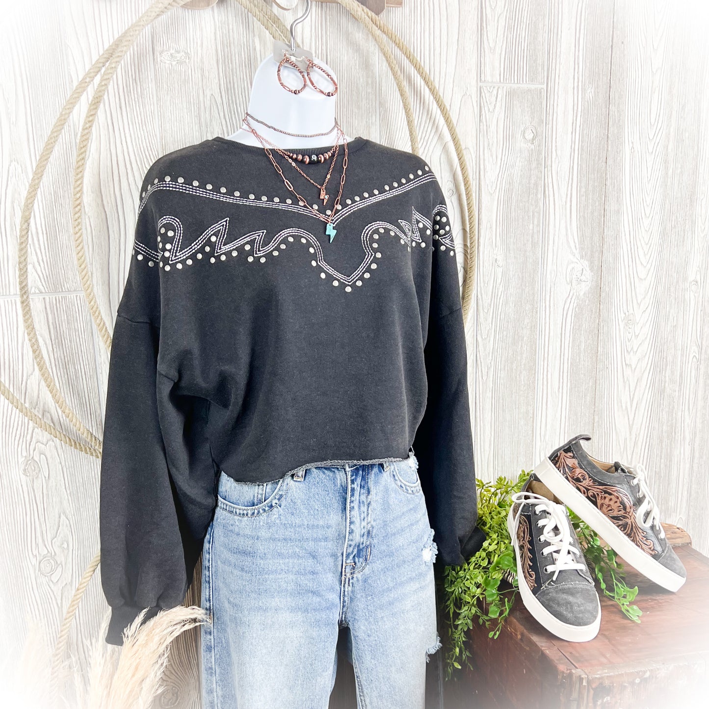 Western Studded Boot Stitch Cropped Crewneck Sweater