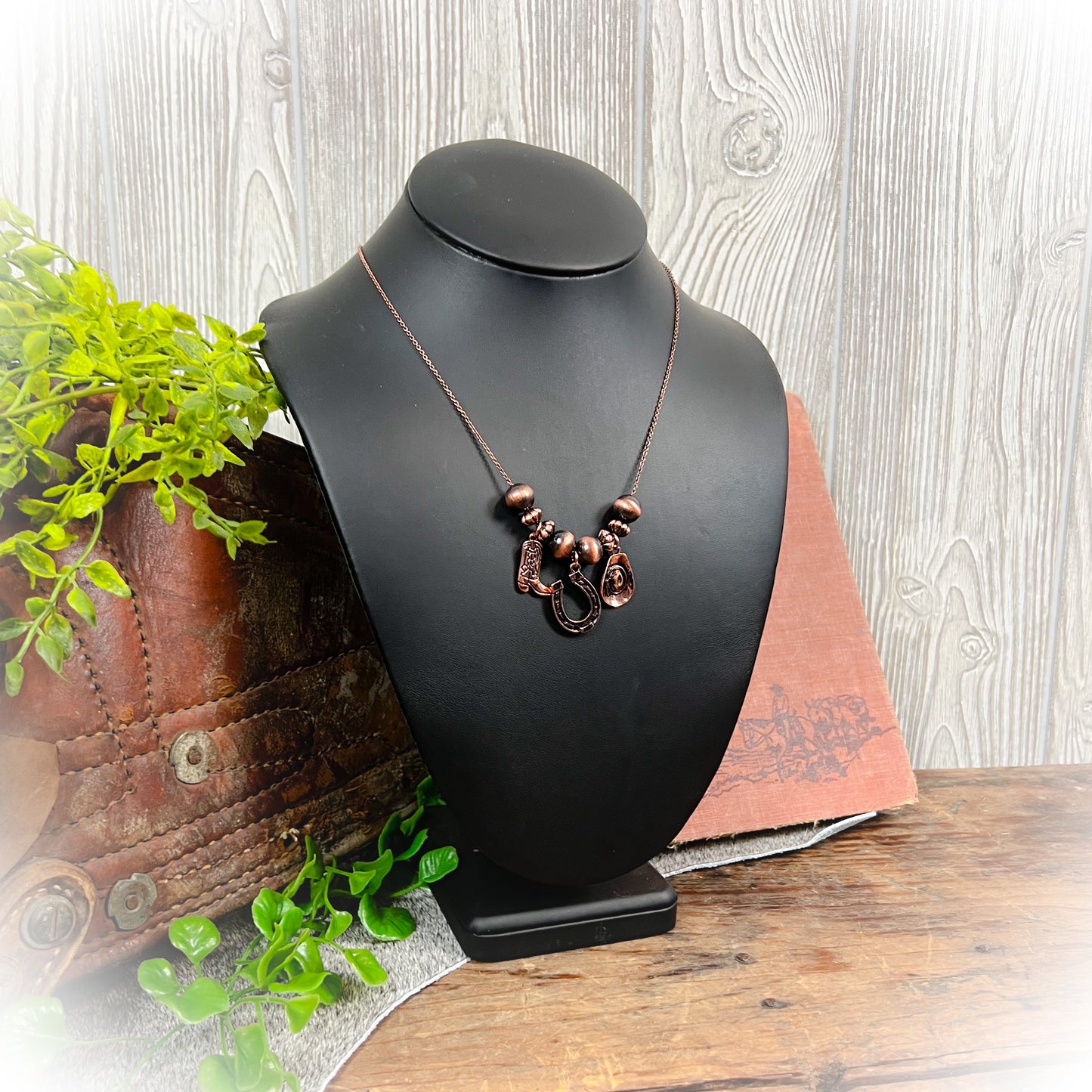 Rodeo Simple Western Charm Necklace - Bronze