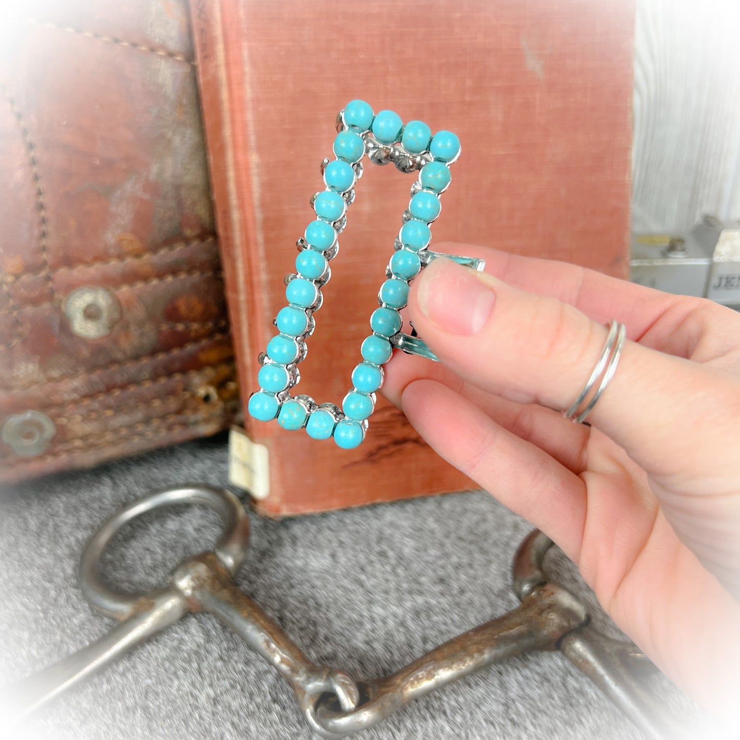 Mini Navajo Style Pearl Claw Clip - Multiple Colors