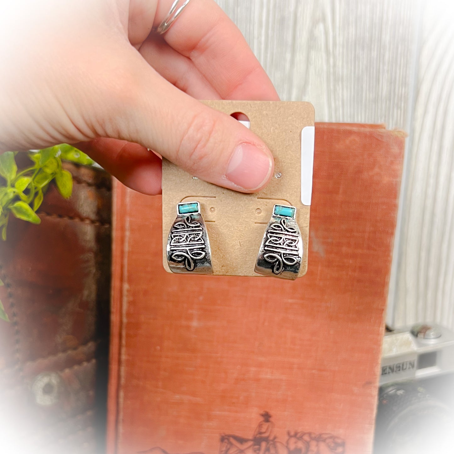 Western Boot Stitch Curled Earrings