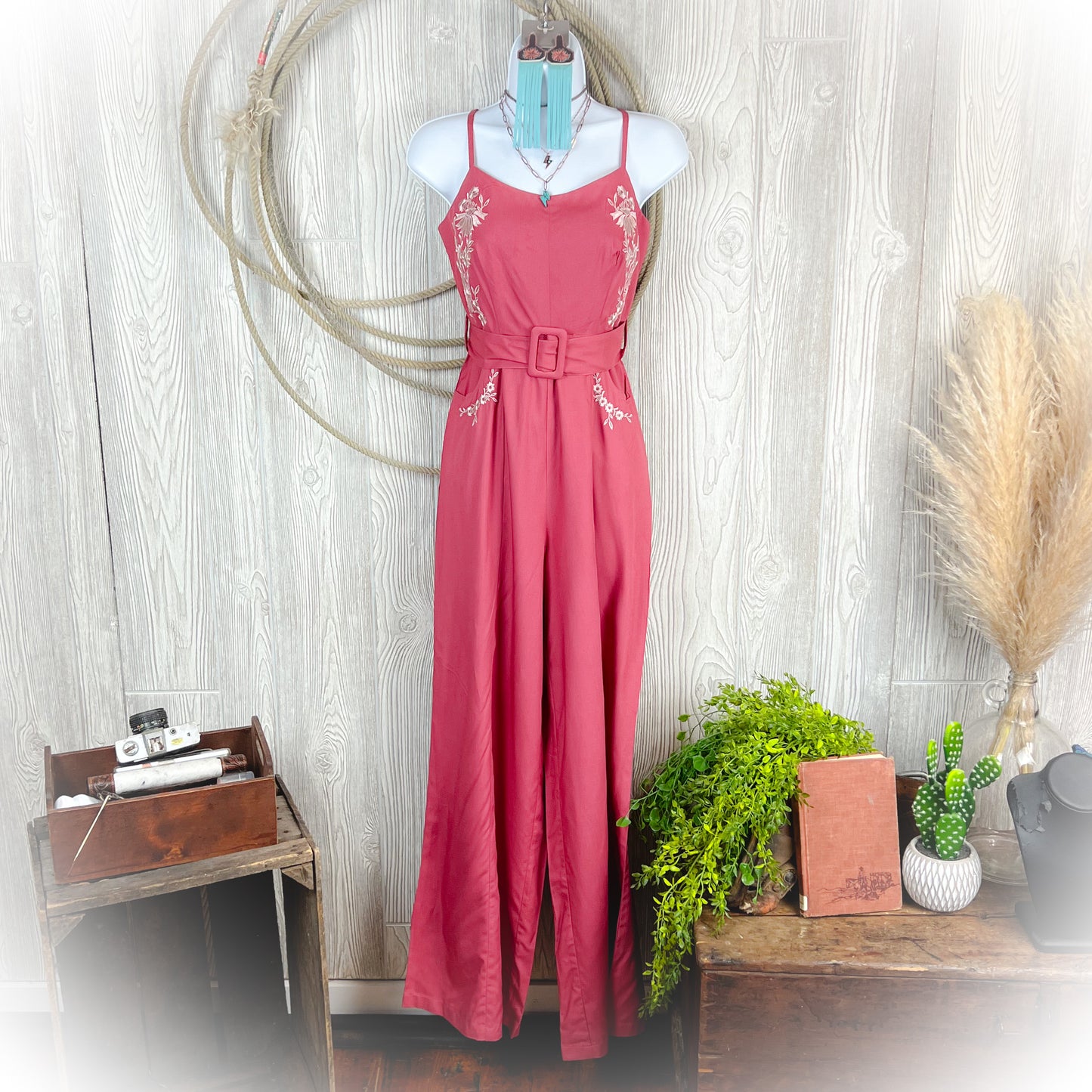 Lovely Lady Jumpsuit - Rose