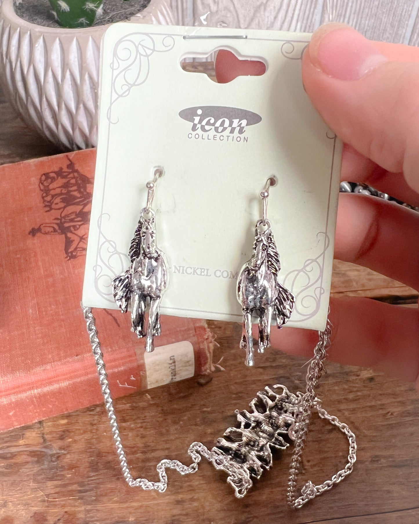 Running Horses Necklace & Earrings Set