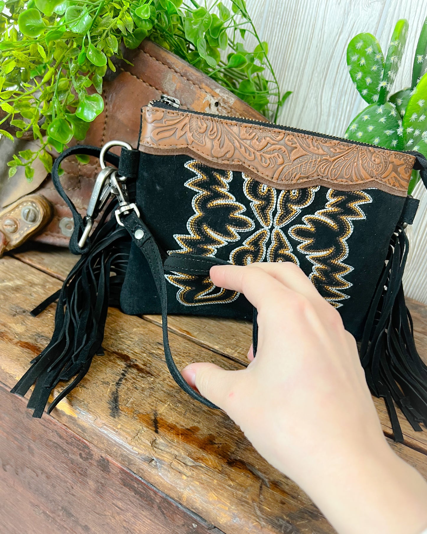 Western Dream Boot Stitch Crossbody Purse - Black