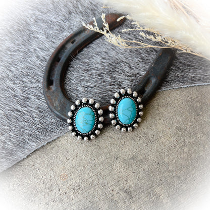 Dani West Oval Everyday Western Stud Earrings