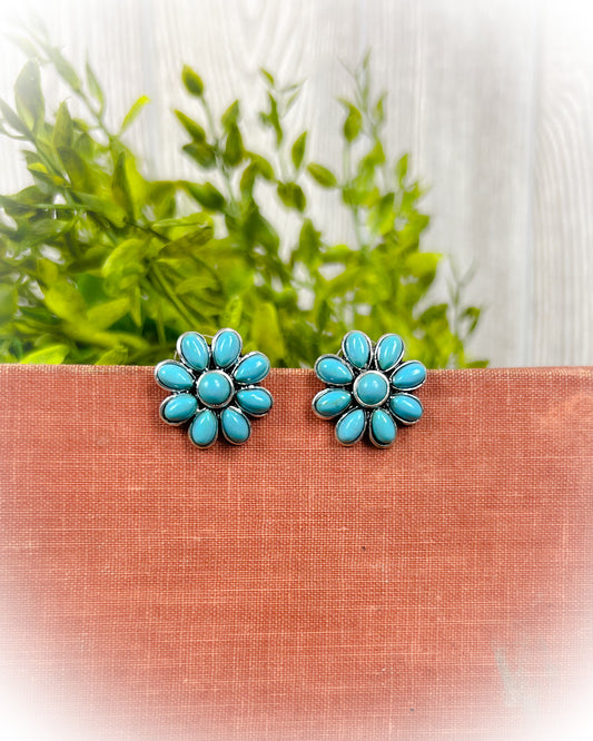 Western Flower Stud Earrings - Turquoise