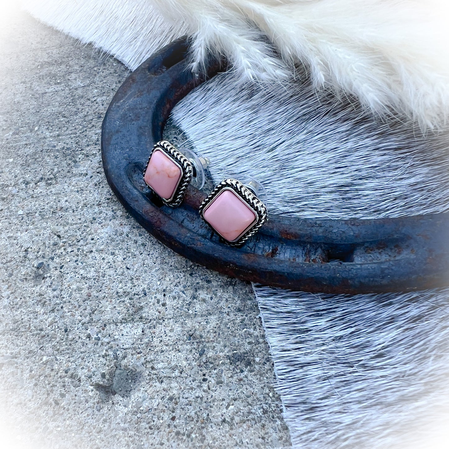 Small Western Stone Stud Earrings - Corral