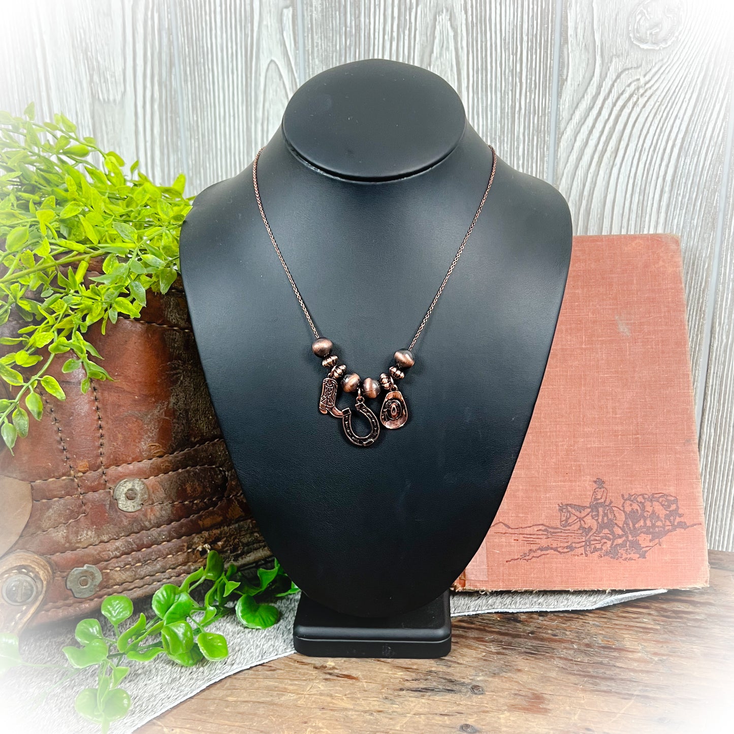 Rodeo Simple Western Charm Necklace - Bronze