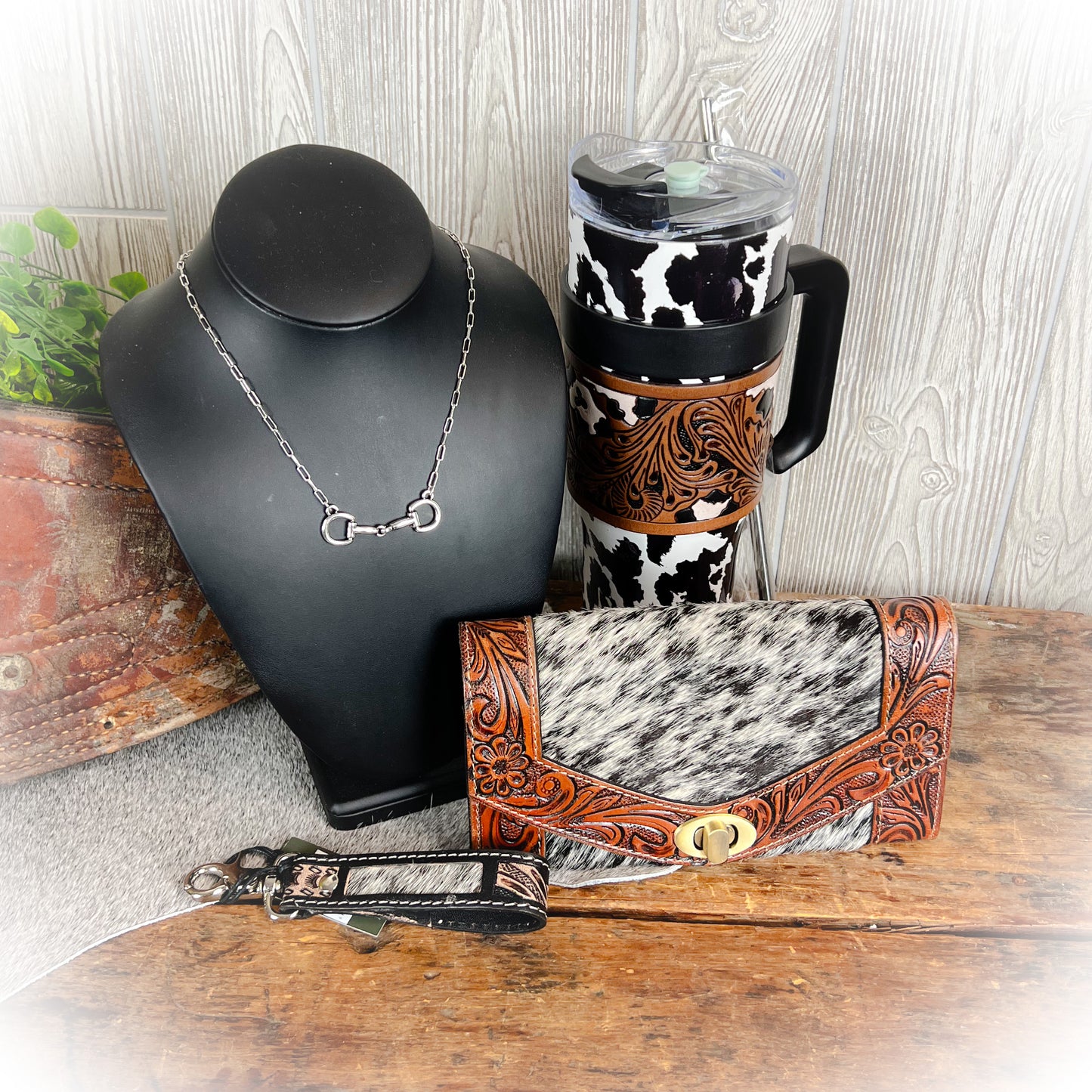 Western Mom On The Go Bundle – 4 or 5 Piece Western Accessory Set (Wallet, Tumbler, Jewelry & Keychain)
