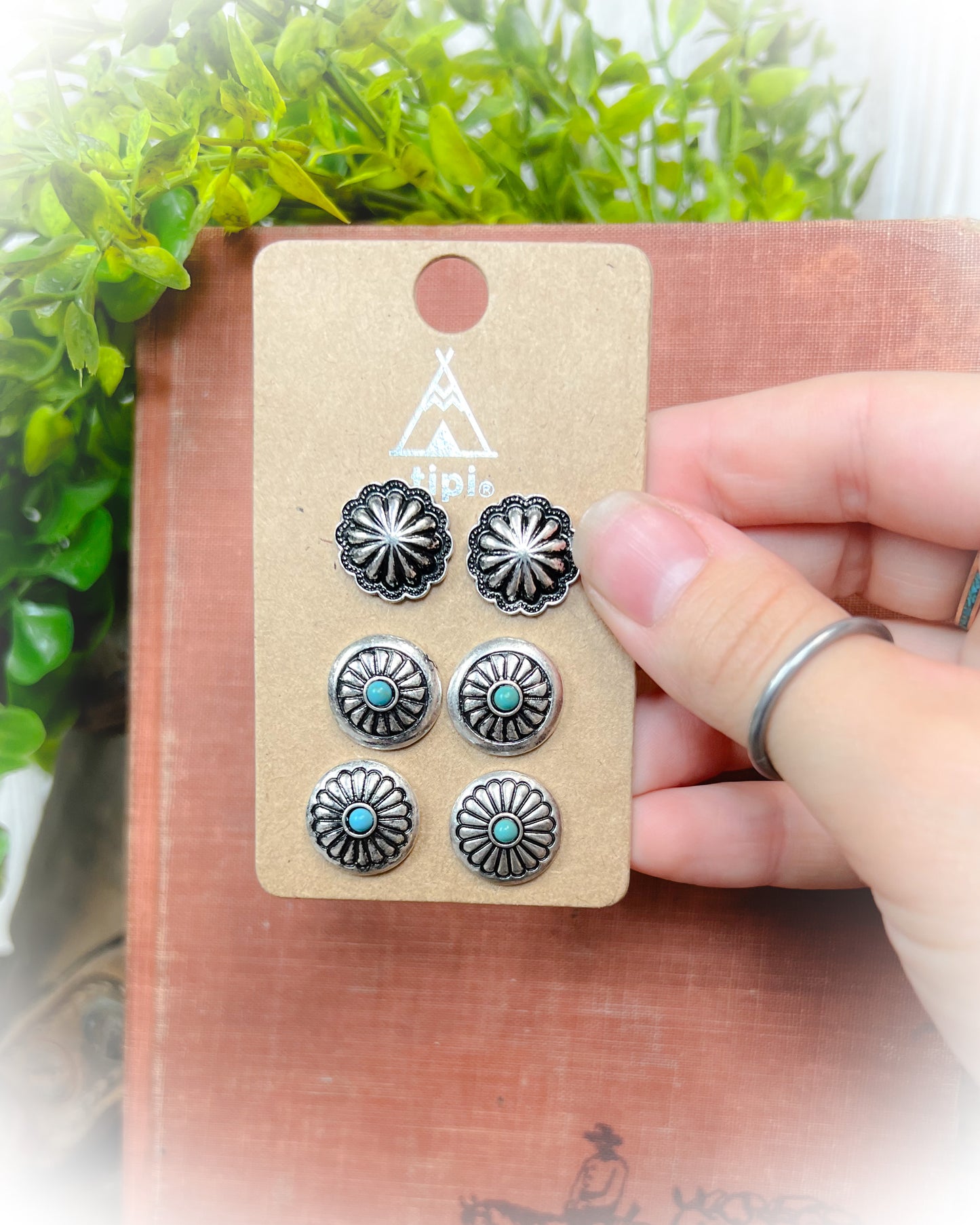 Western Concho Stud Earring Set