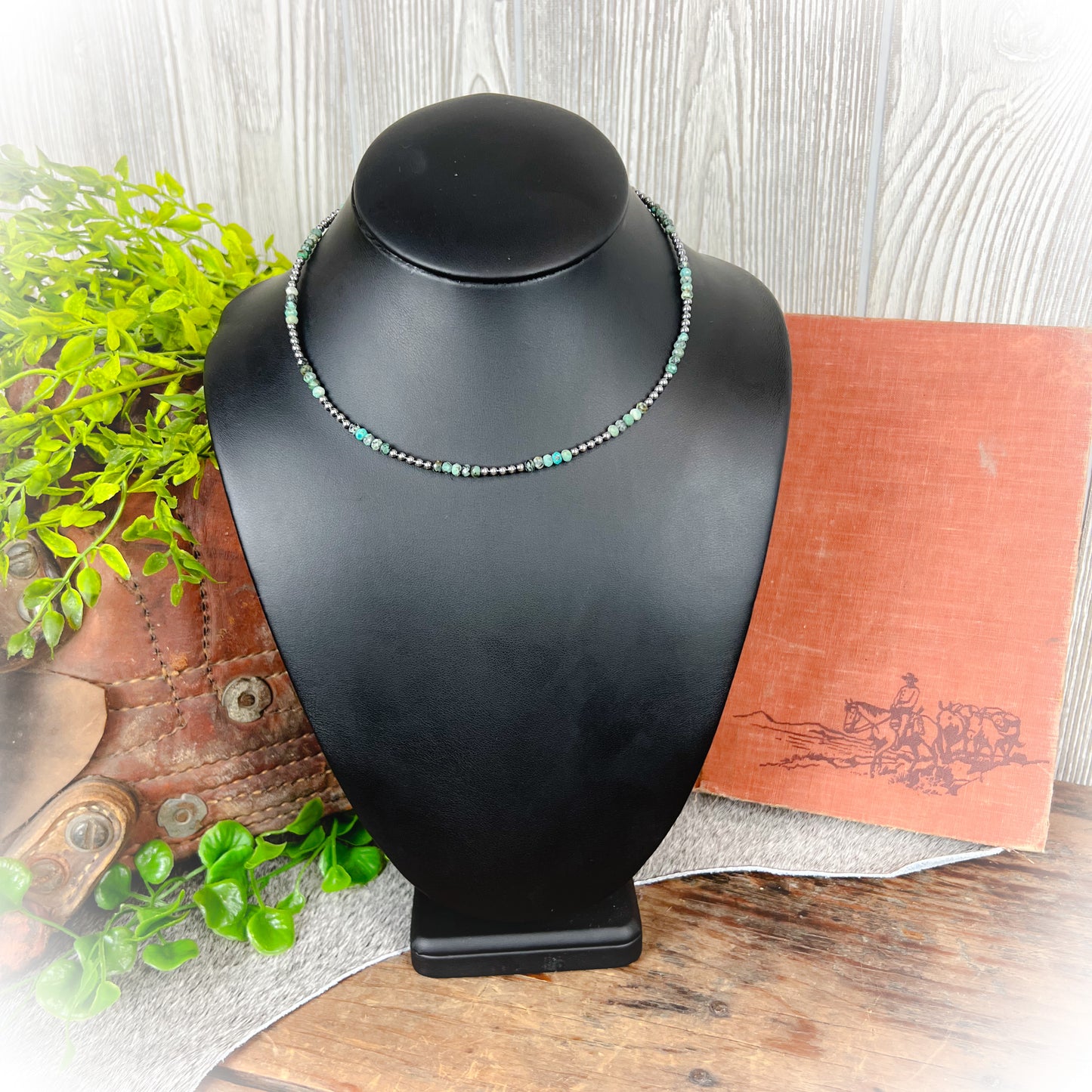 Novie – African Turquoise & Sterling Silver Pearl Choker Necklace (3mm)