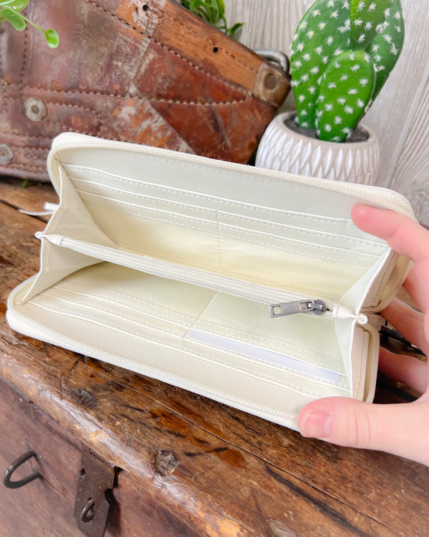 Wildflower Wishes Tooled Leather Wallet – White with Crystal Accents