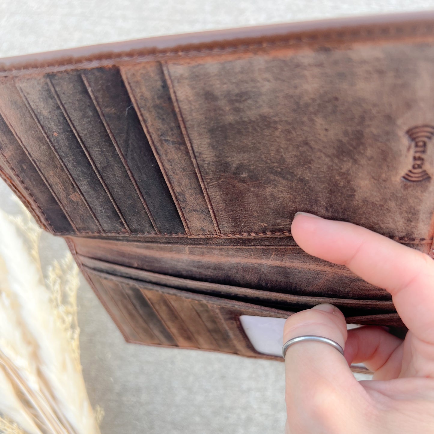 Roy Cowhide & Tooled Leather Men's Rodeo Wallet