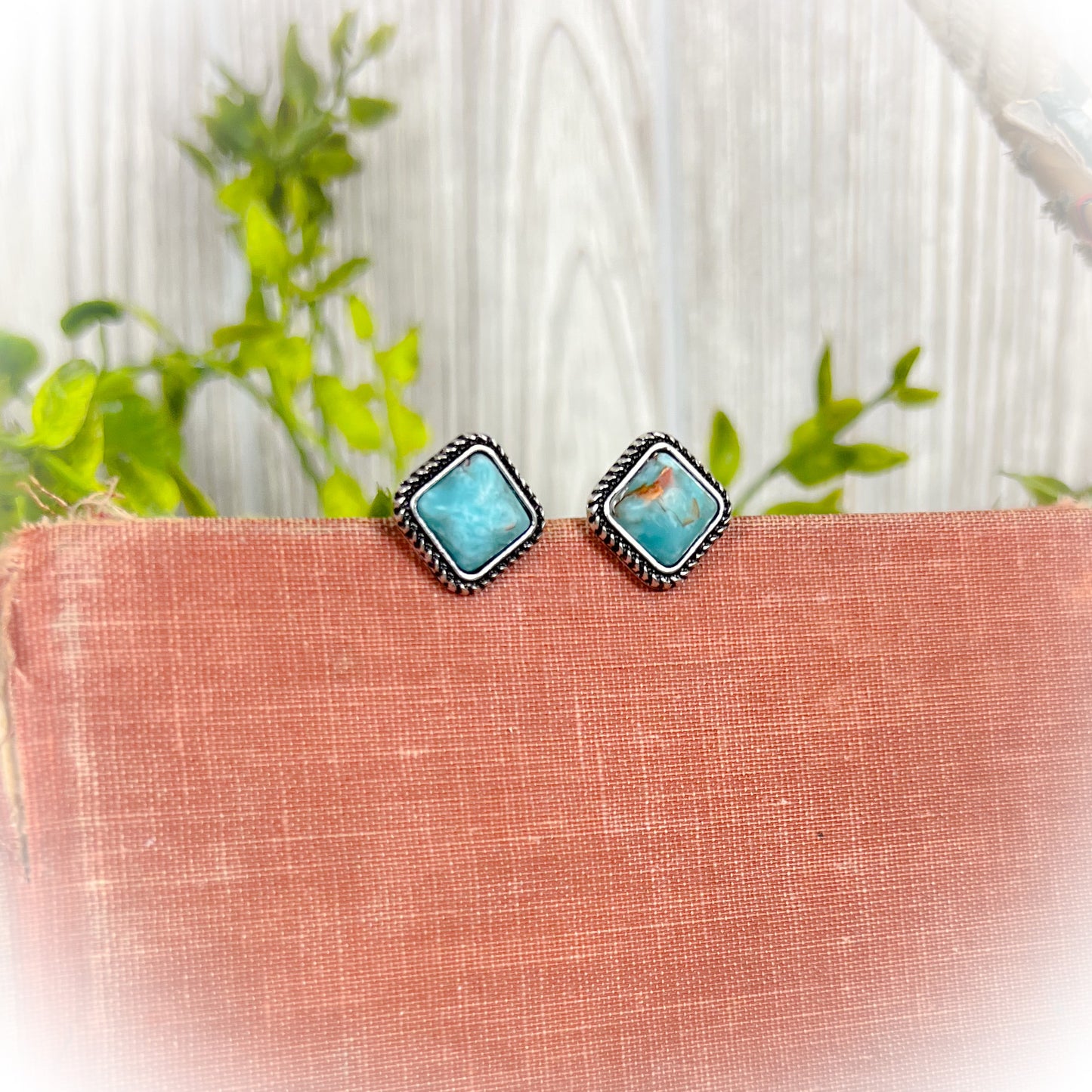 Small Western Stone Stud Earrings - Turquoise