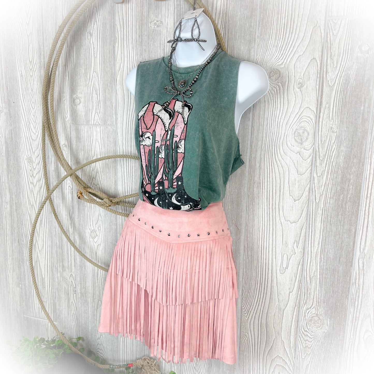 Cactus Boots Cutoff Tank – Mineral Washed Hunter Green