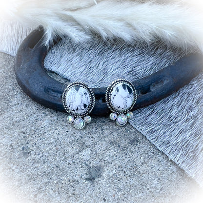 Royal Western Everyday Stud Earrings - White